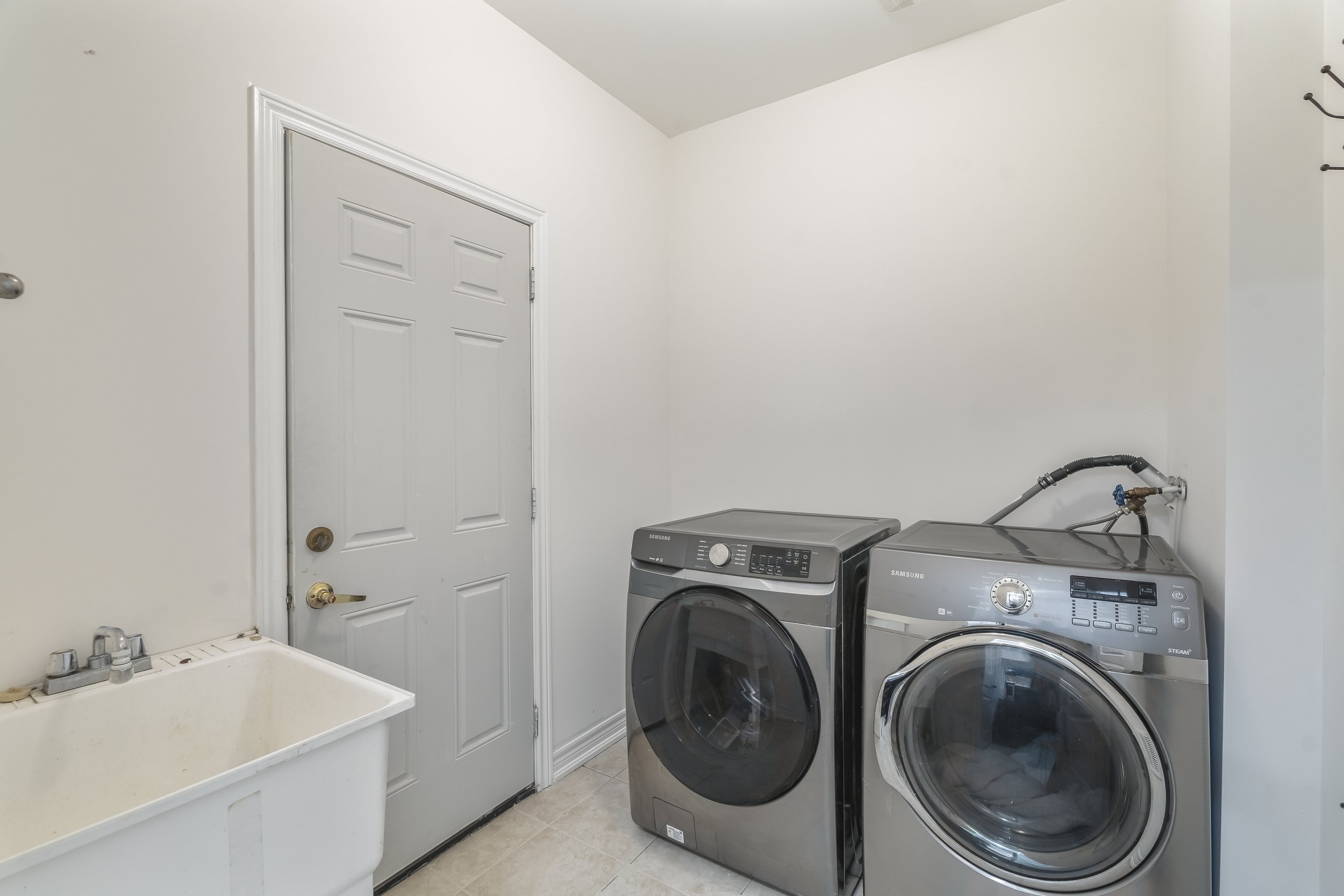 Frameless - 9 Constance St - 024.jpg