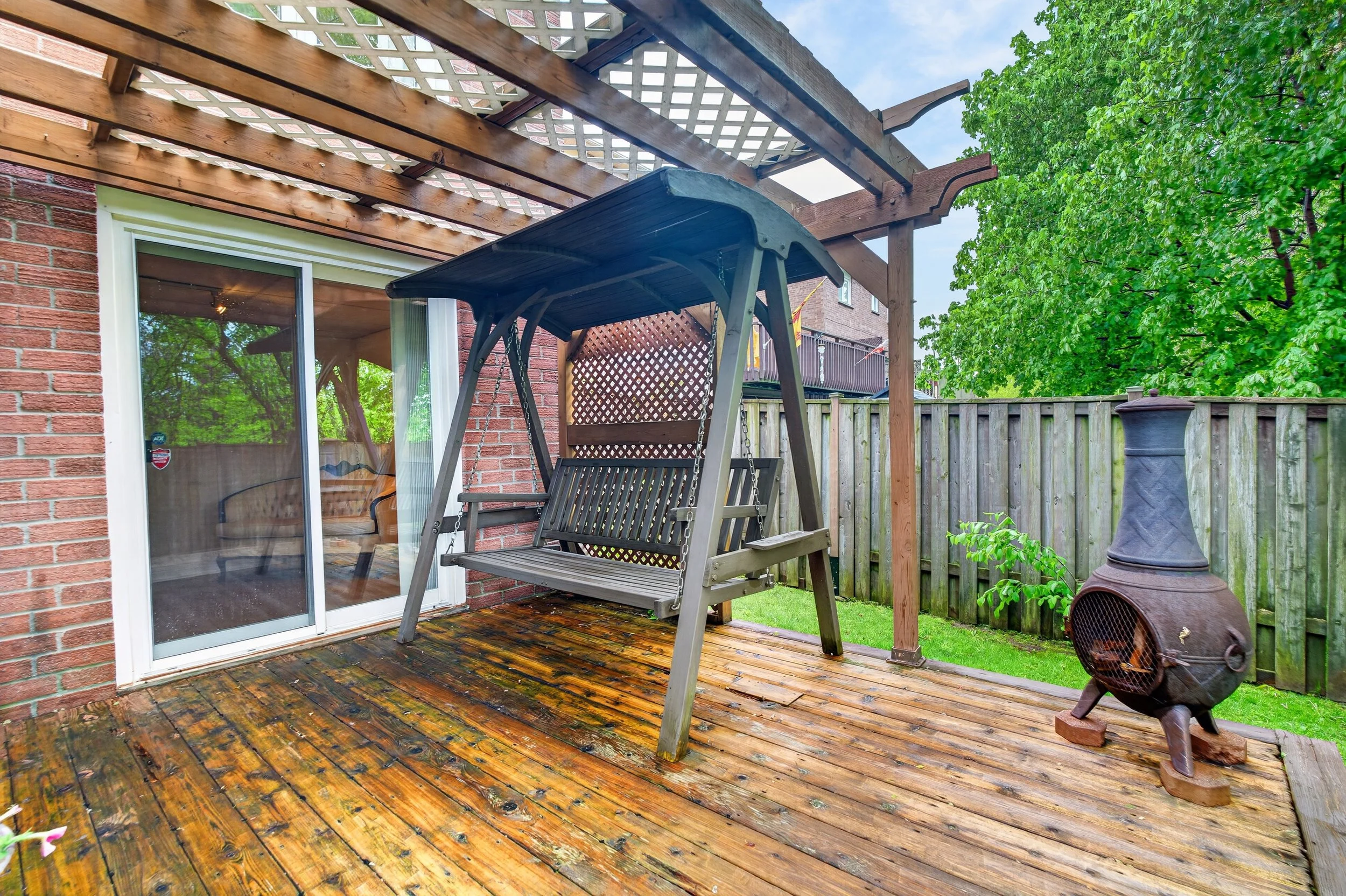 Frameless - 12 Patterson Cres - 059.jpg