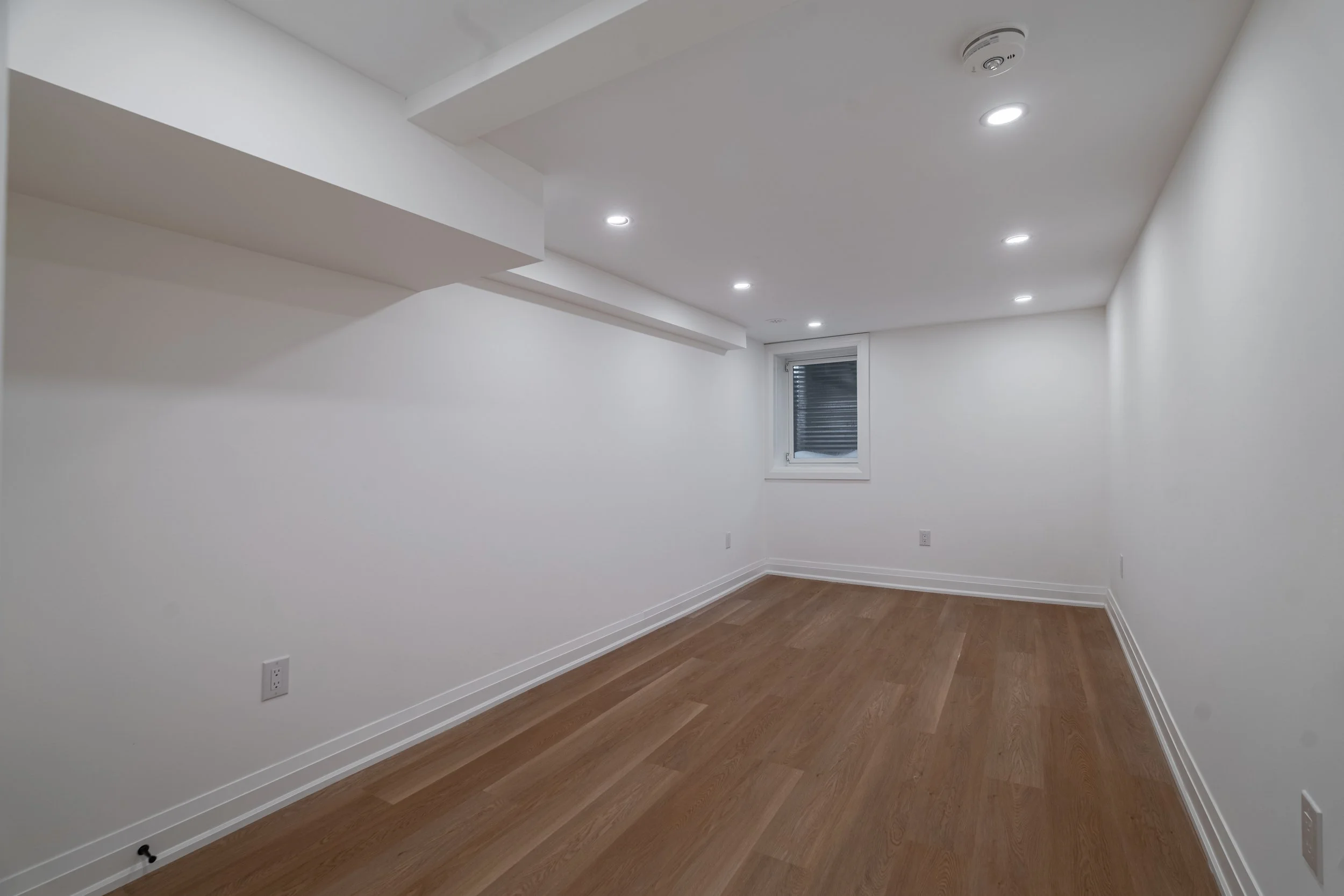 Frameless - 283 Euclid Ave - 042.jpg