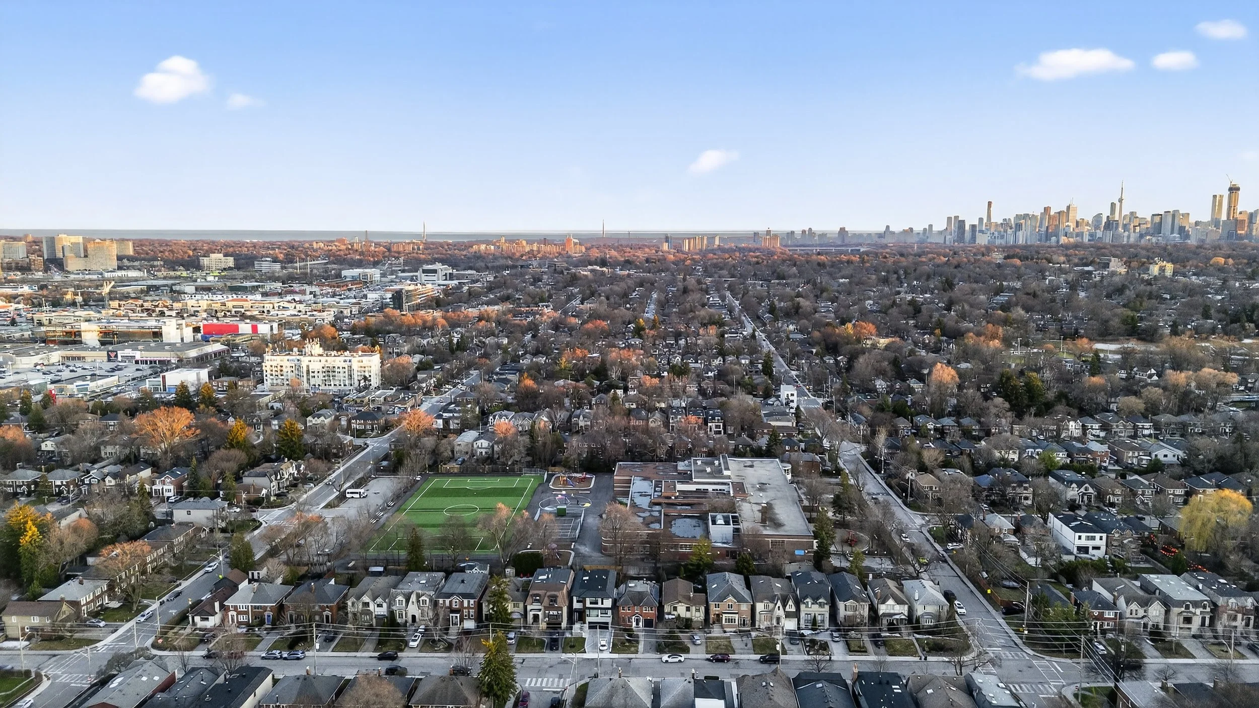 Frameless - 505 Sutherland -066.jpg