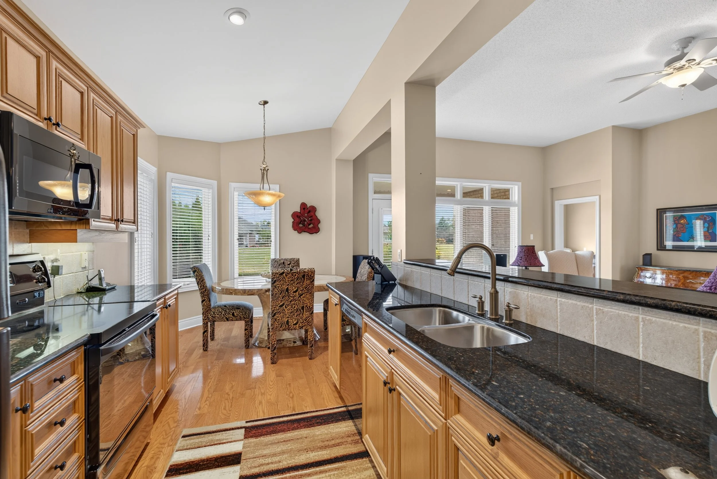 Frameless - 76 McDermott Trail - 022.jpg