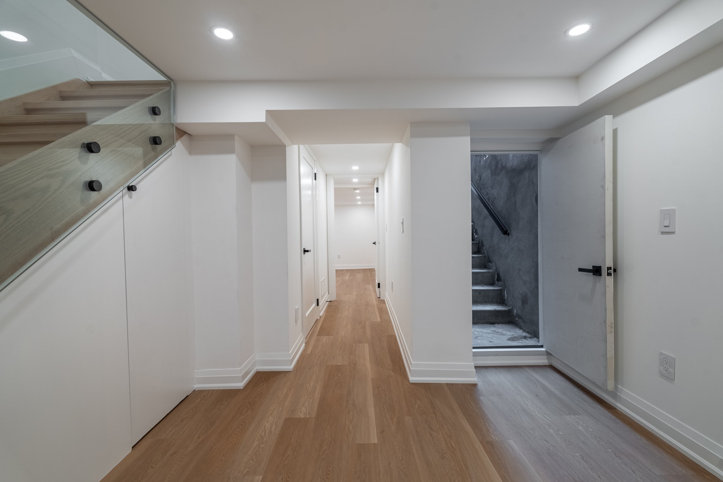 Frameless - 283 Euclid Ave - 044.jpg