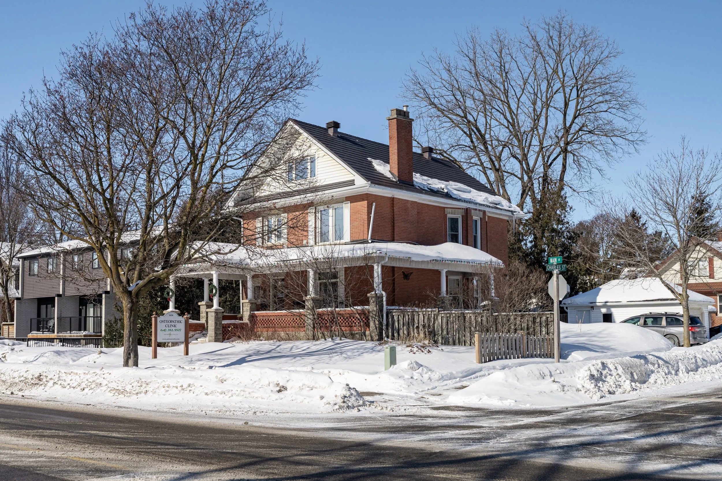 Framless - 6038 Main St - 001.jpg