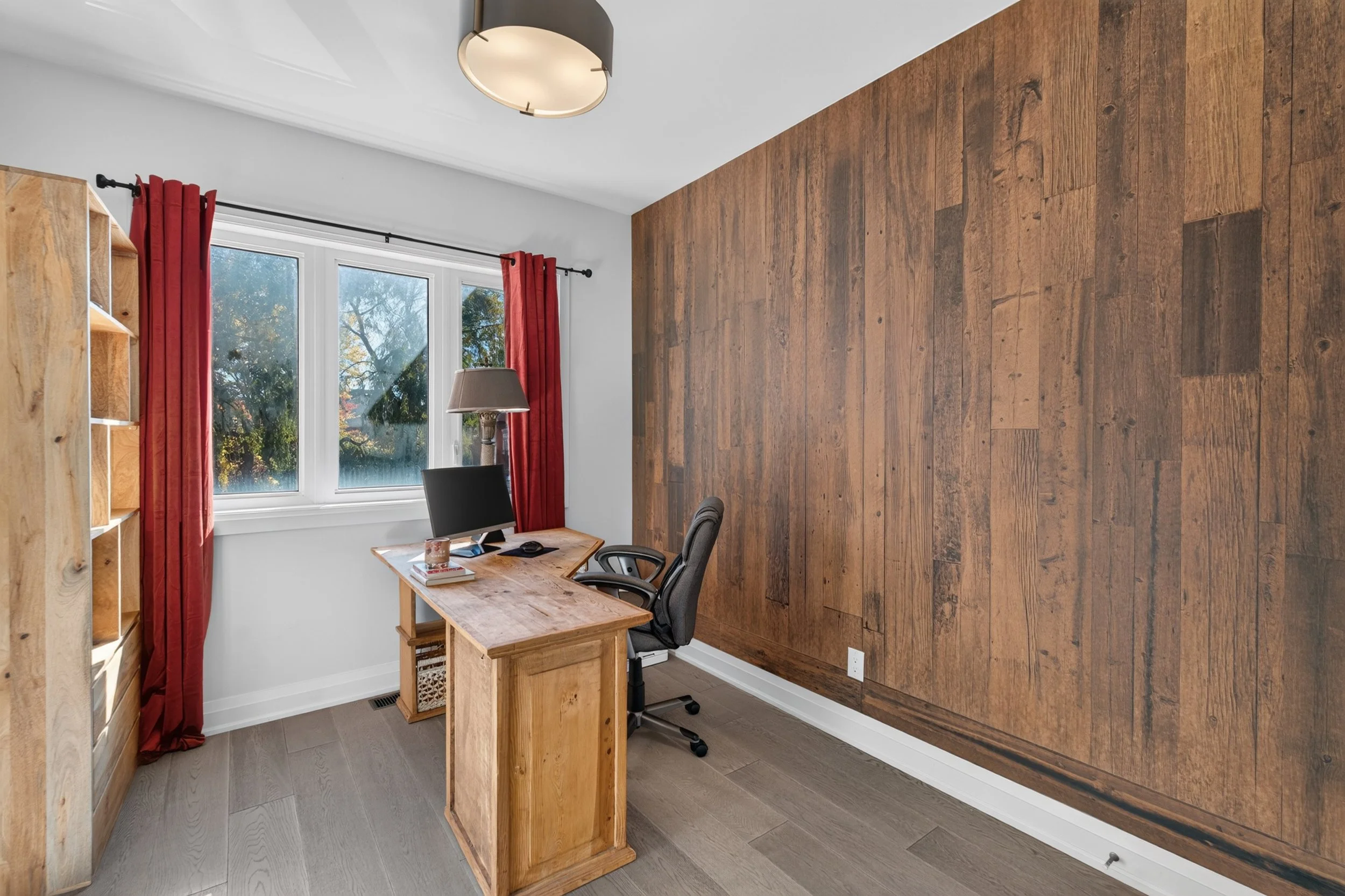 Frameless - 40 Lowther Ave - 054.jpg