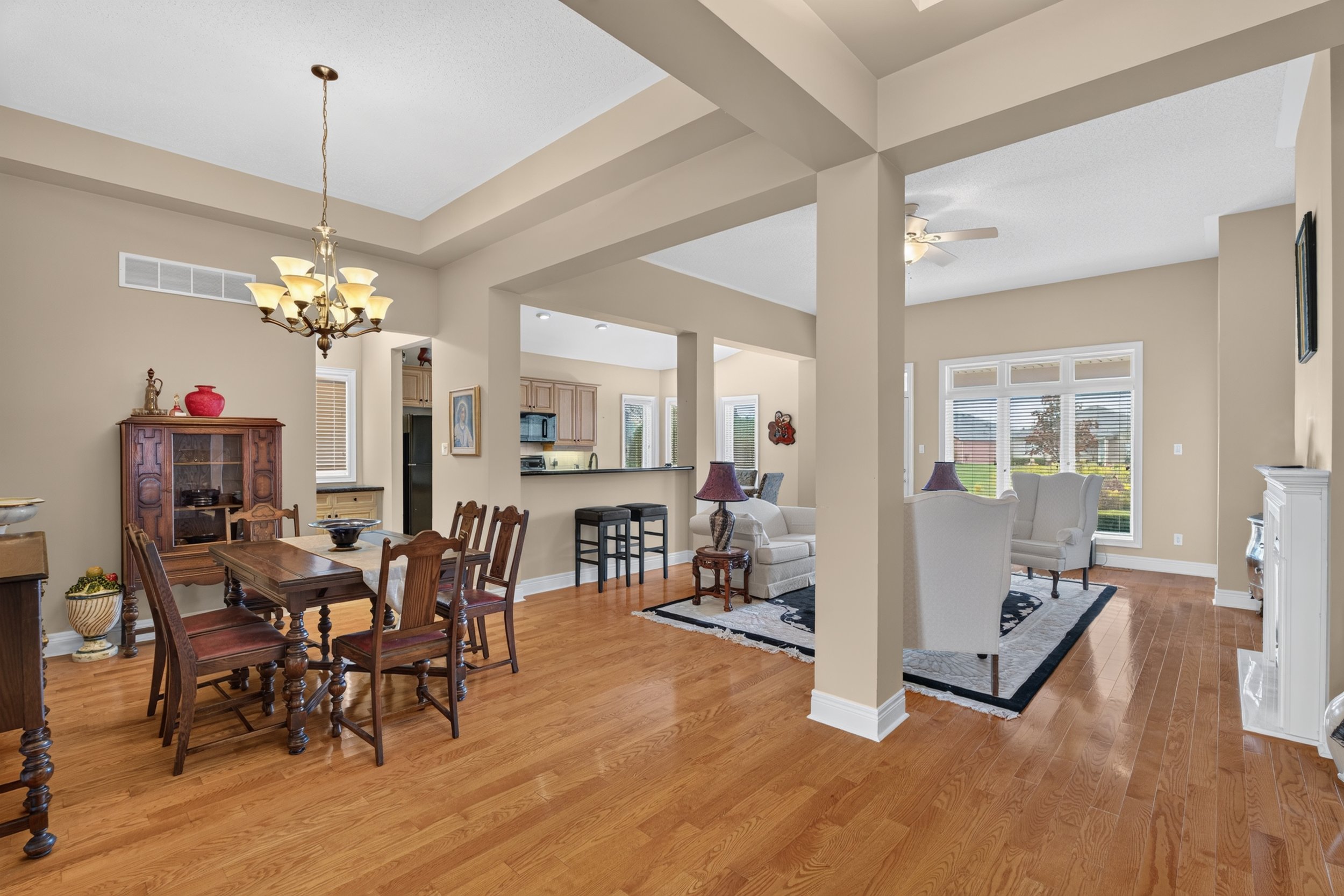 Frameless - 76 McDermott Trail - 010.jpg