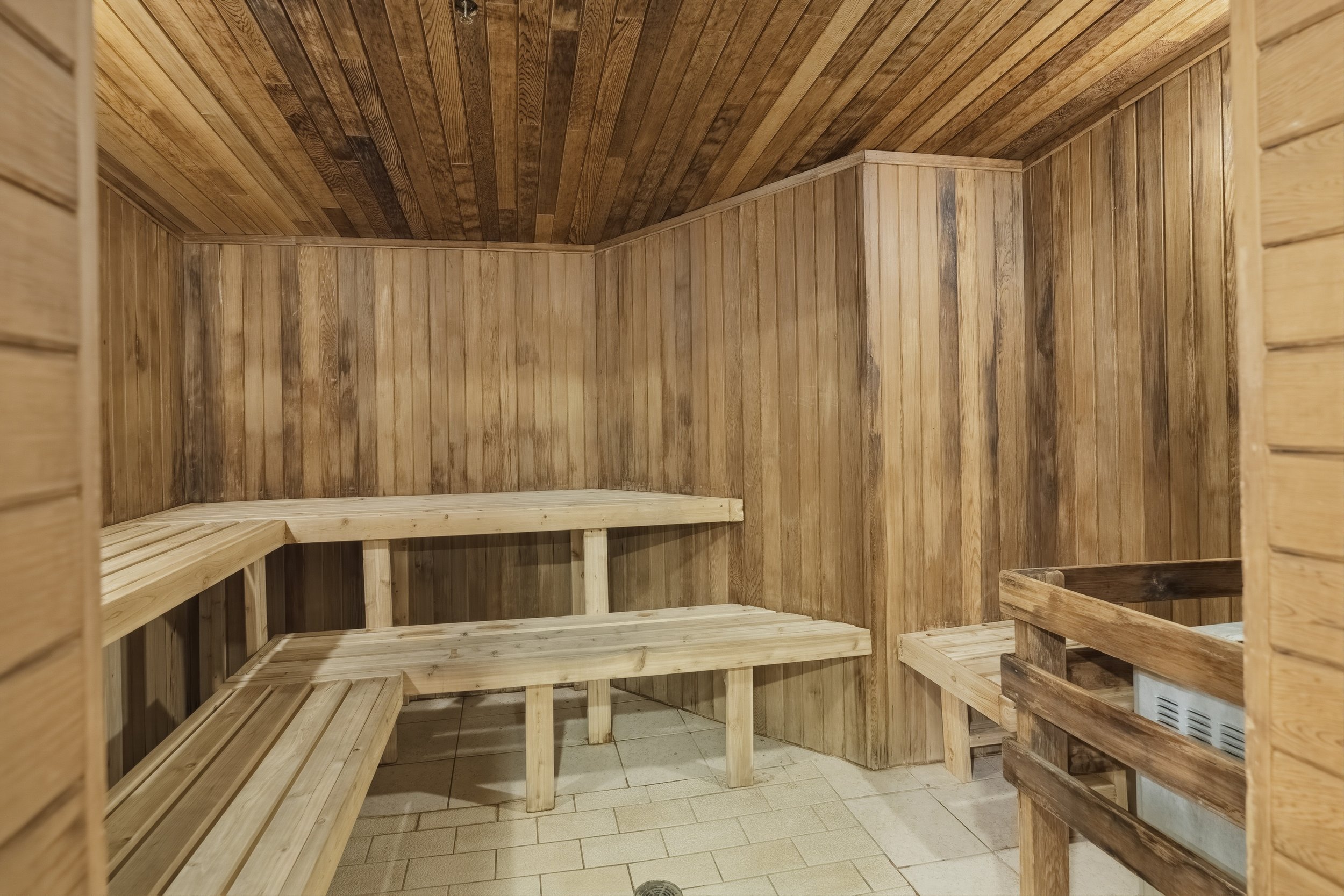 Frameless - 808 2119 Lake Shore Blvd - 042.JPG