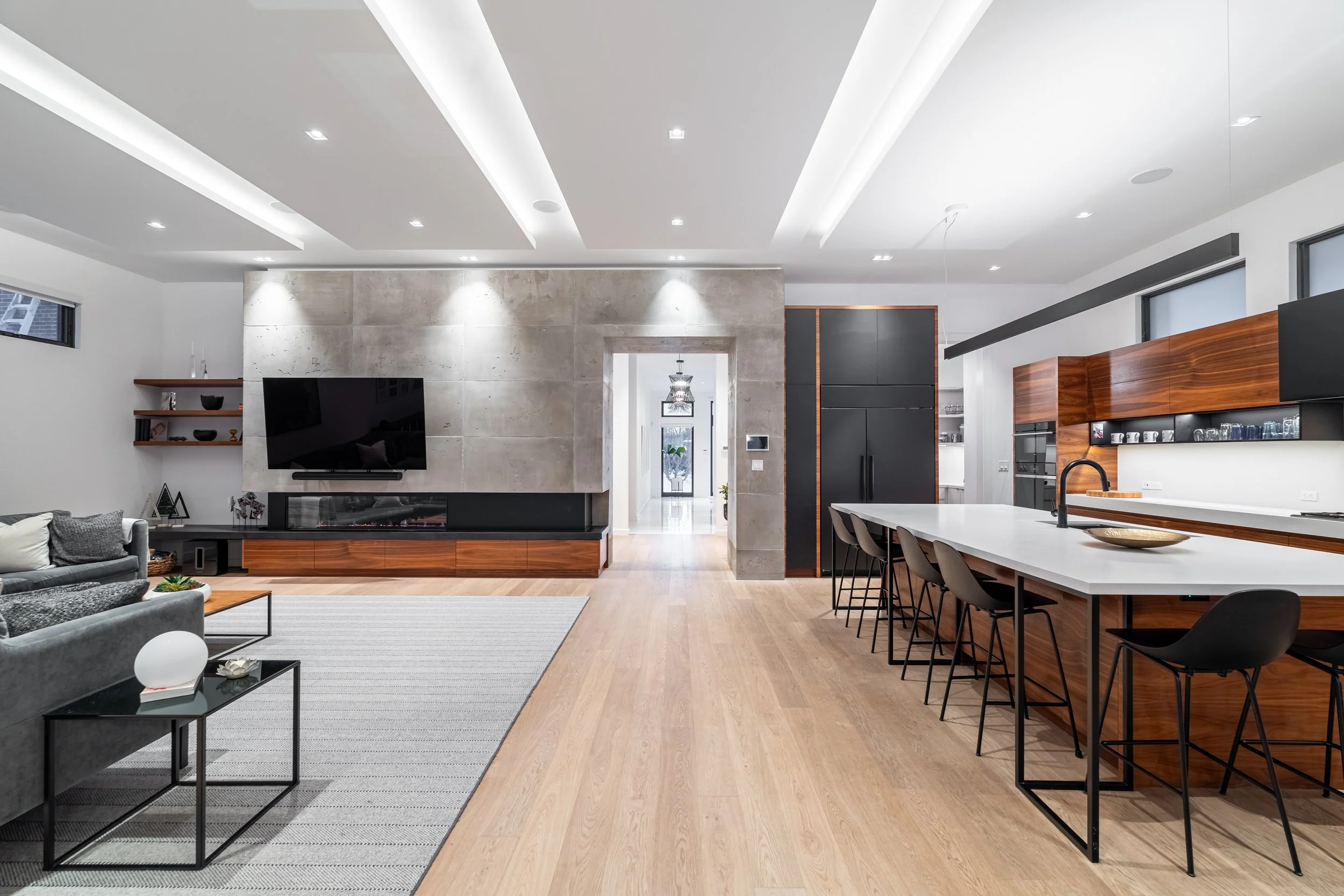 134 Rykert Cres - 013.jpg