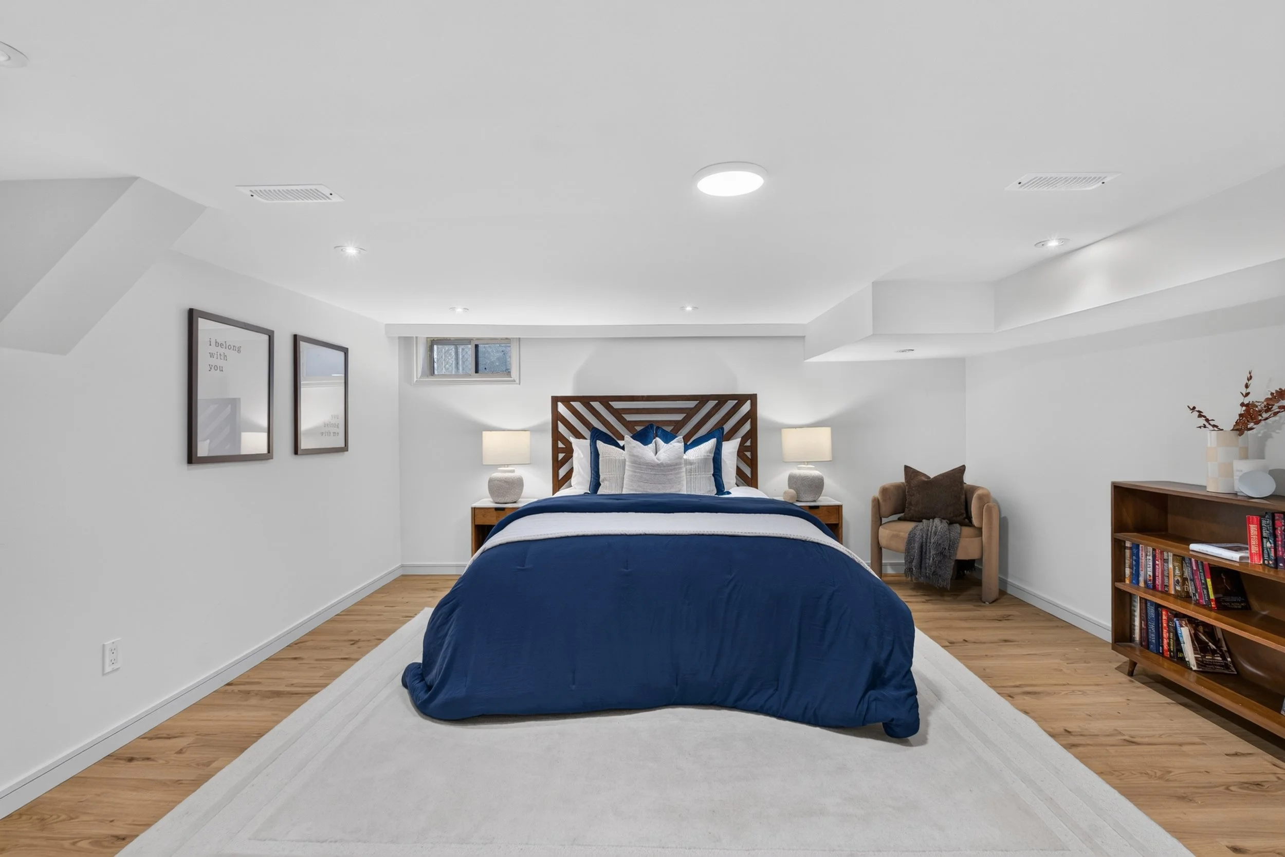 Frameless - 521 Sutherland - 054.jpg