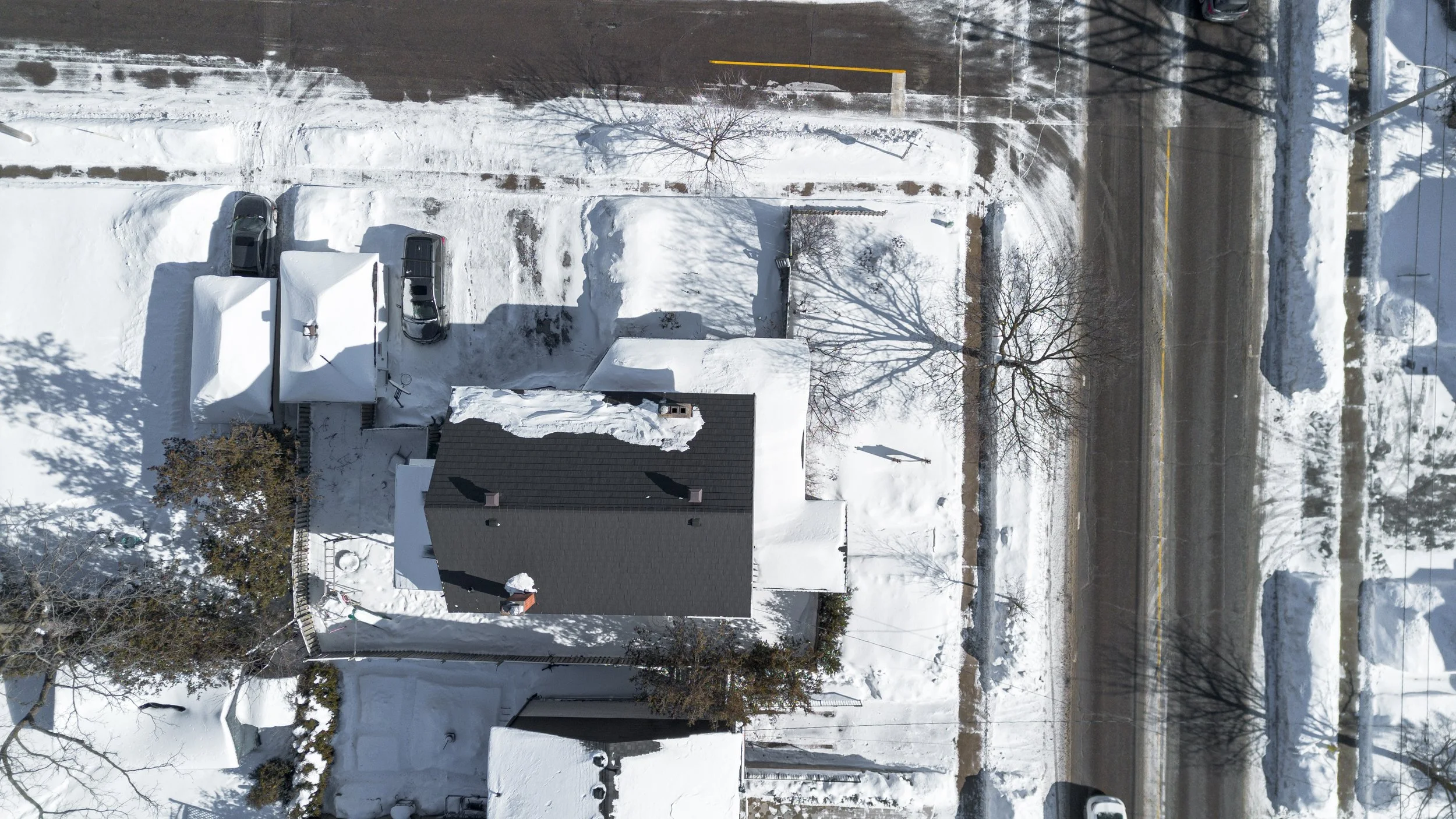 Framless - 6038 Main St - 065.jpg