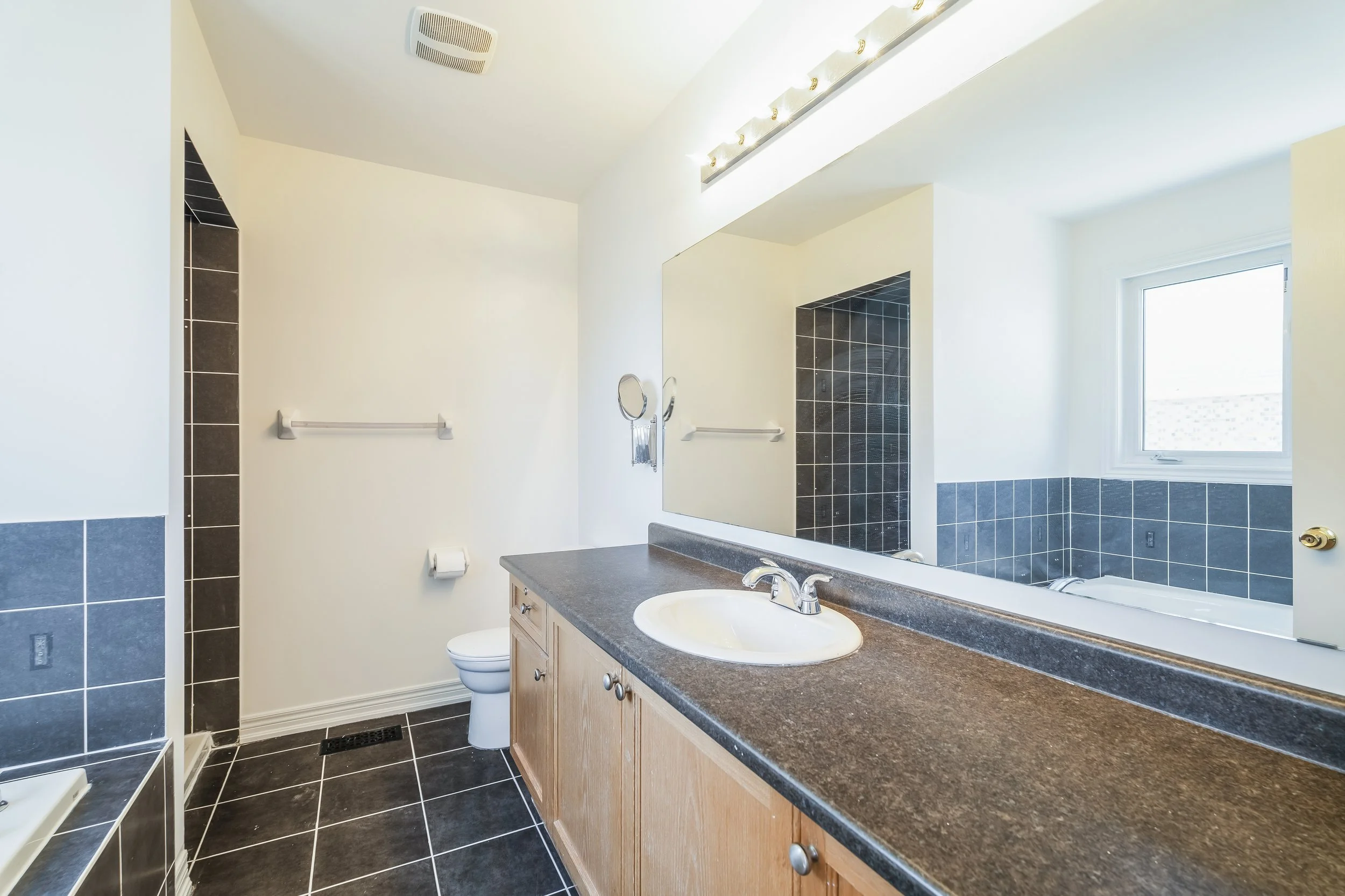 Frameless - 9 Constance St - 031.jpg