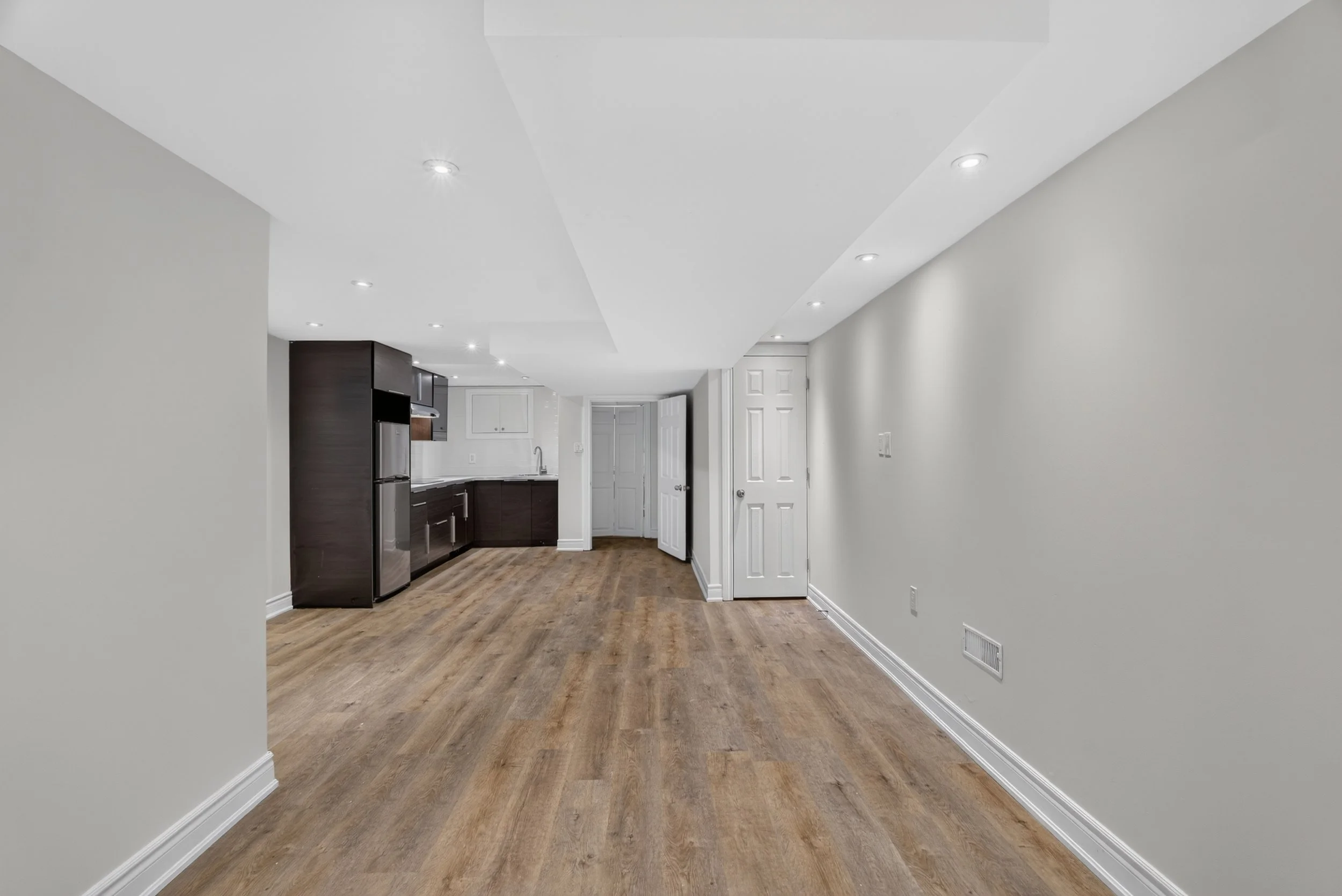 Frameless - 693 Greenwood Ave - 044.jpg