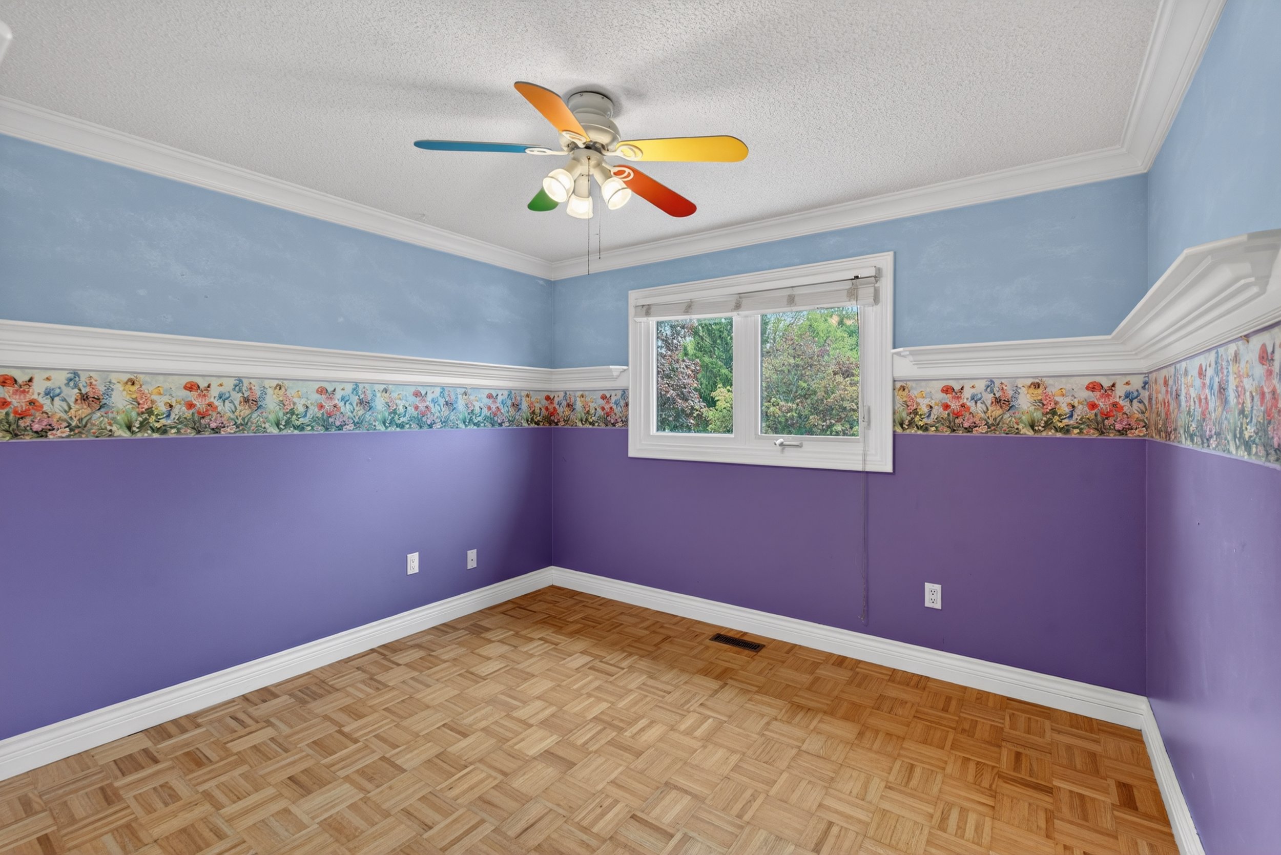 Frameless - 12 Patterson Cres - 039.jpg