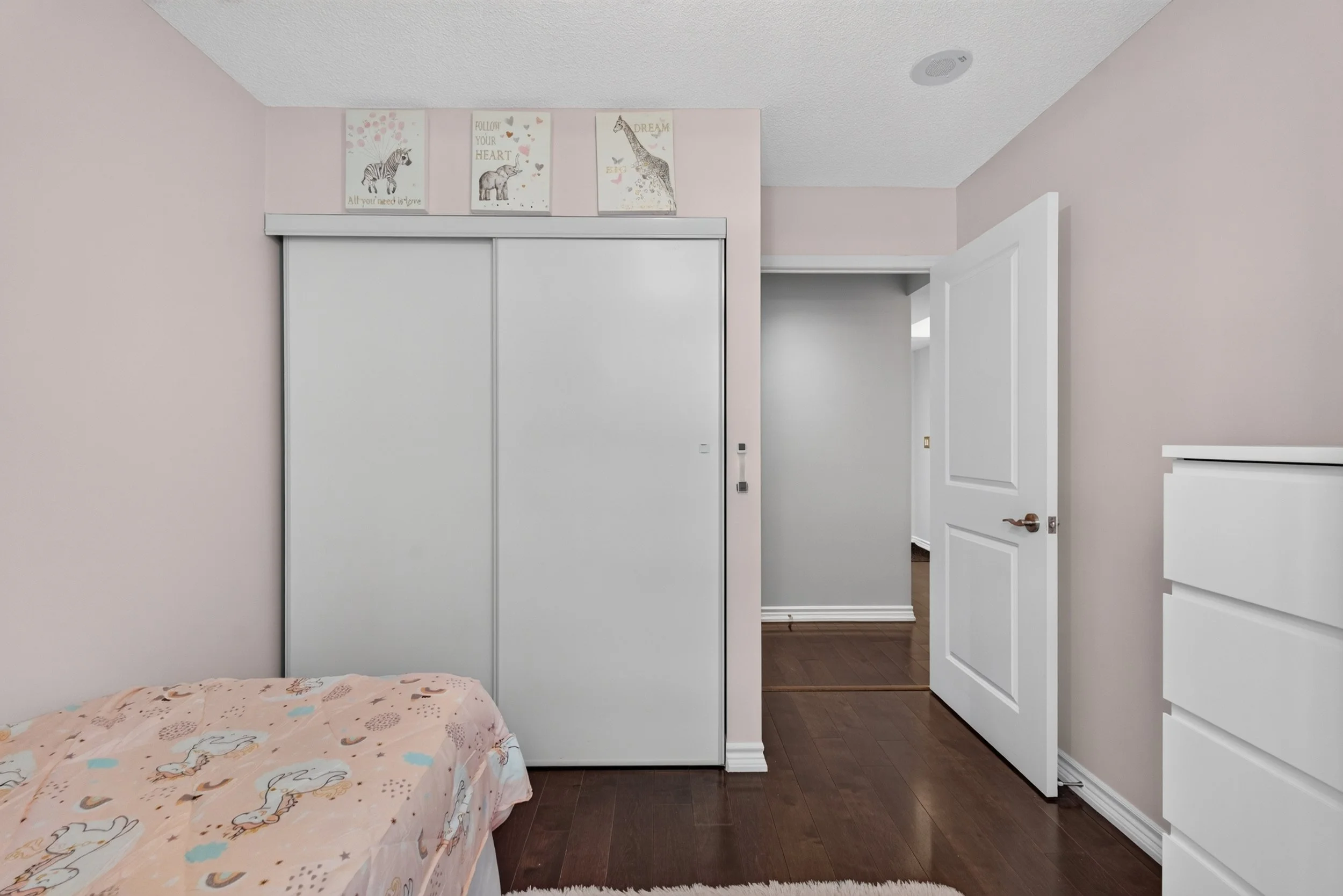 Frameless - 1203 18 Harding Blvd - 030.jpg