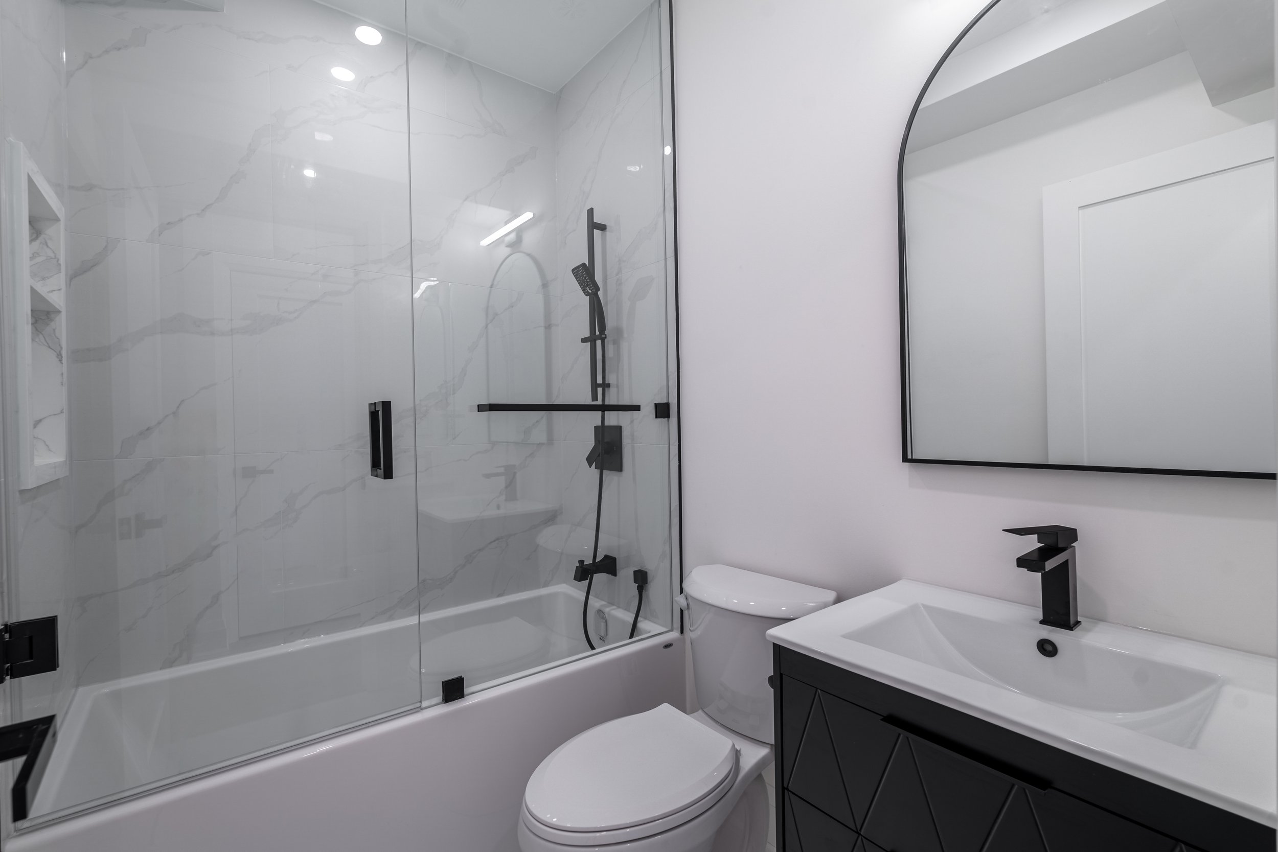 Frameless - 283 Euclid Ave - 035.jpg