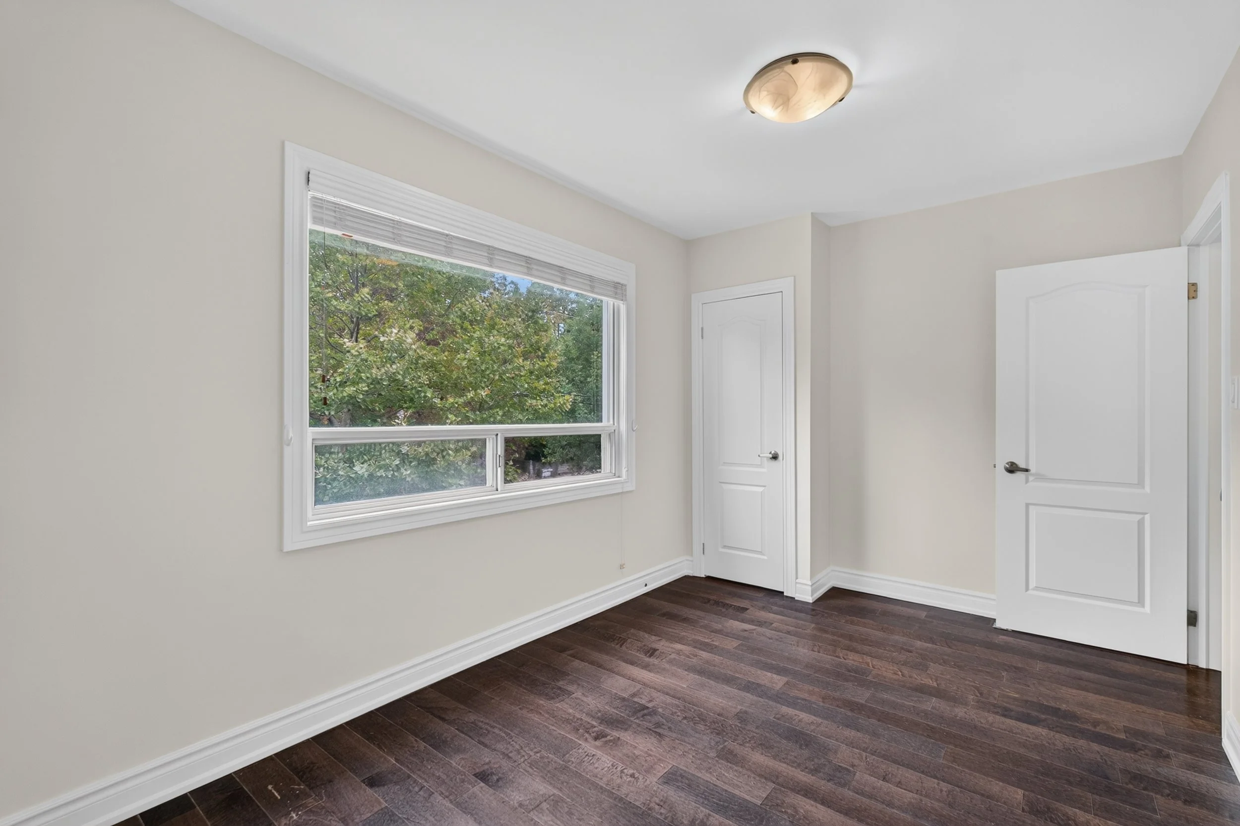 Frameless - 693 Greenwood Ave - 034.jpg
