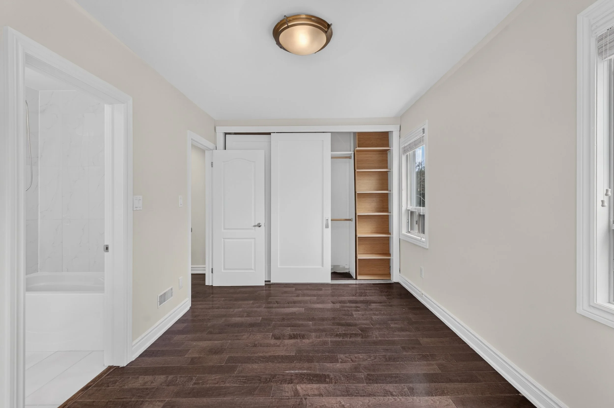 Frameless - 693 Greenwood Ave - 027.jpg
