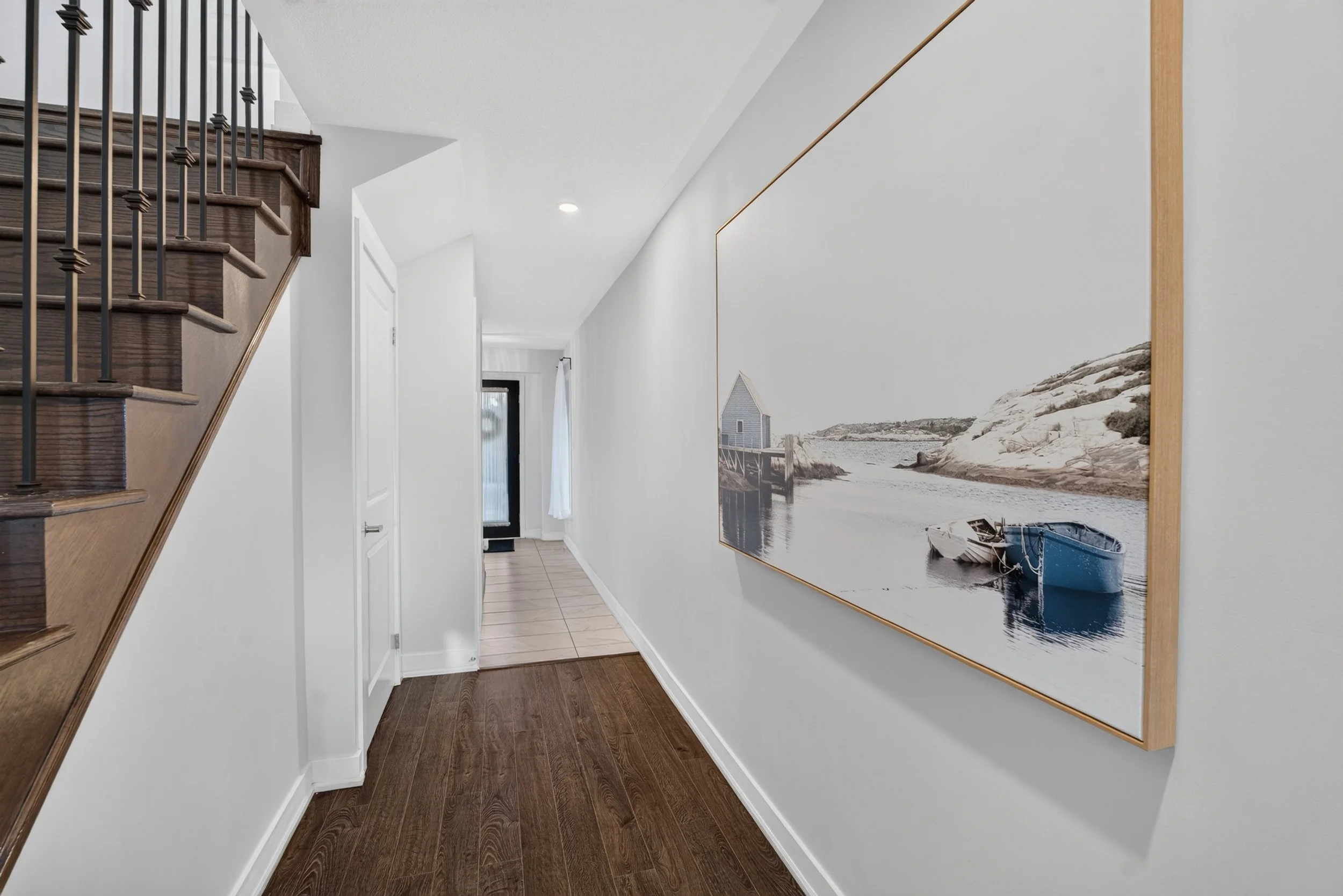 Frameless - 62 Pageant Ave - 009.jpg
