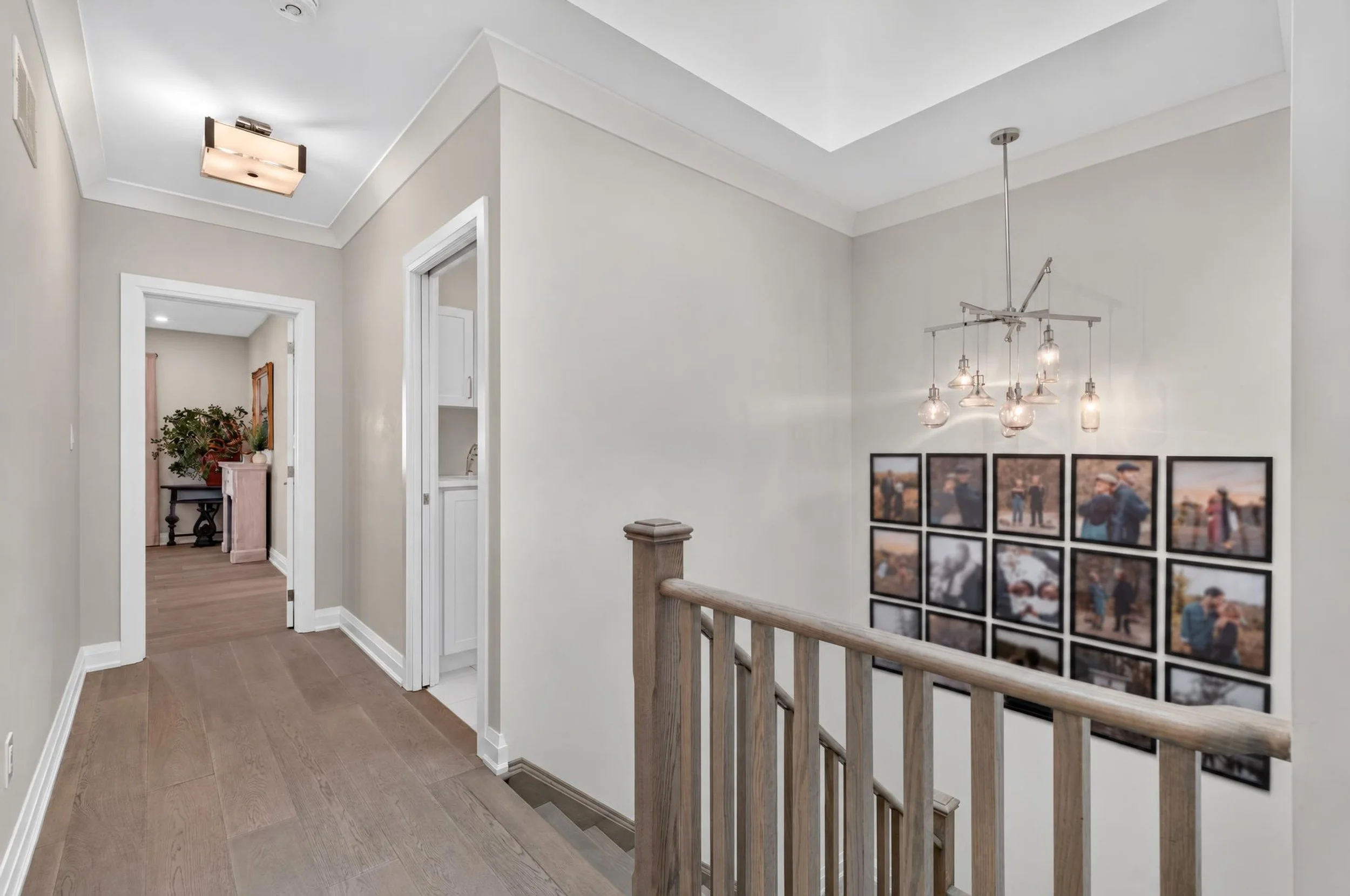Frameless - 40 Lowther Ave - 037.jpg