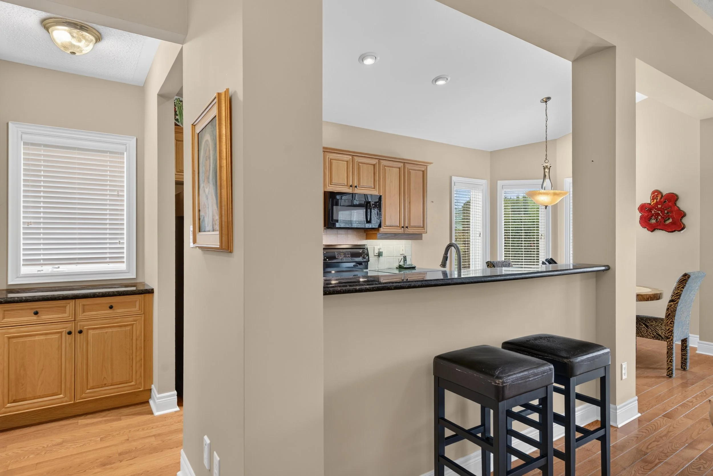 Frameless - 76 McDermott Trail - 021.jpg