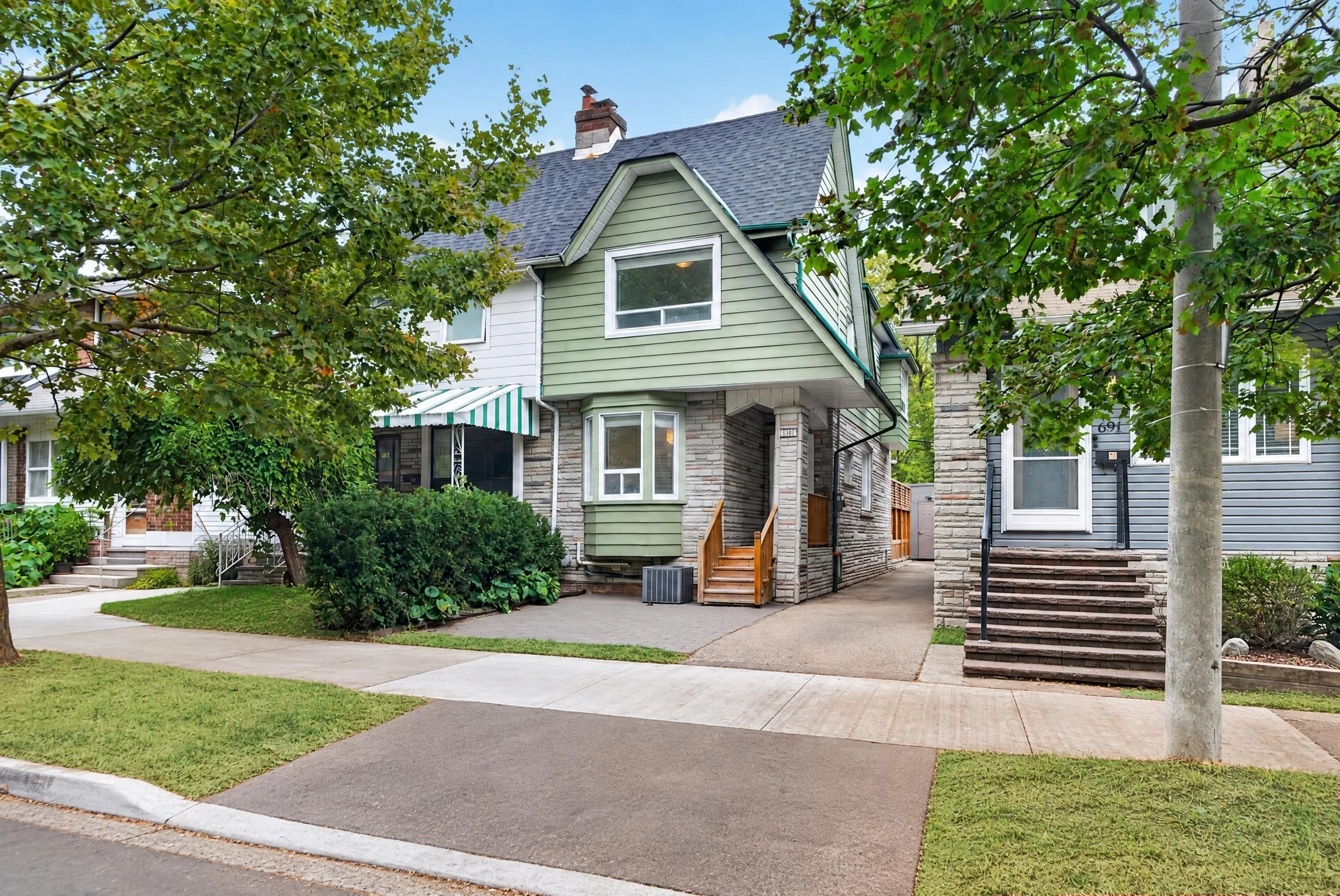 Frameless - 693 Greenwood Ave - 003.jpg