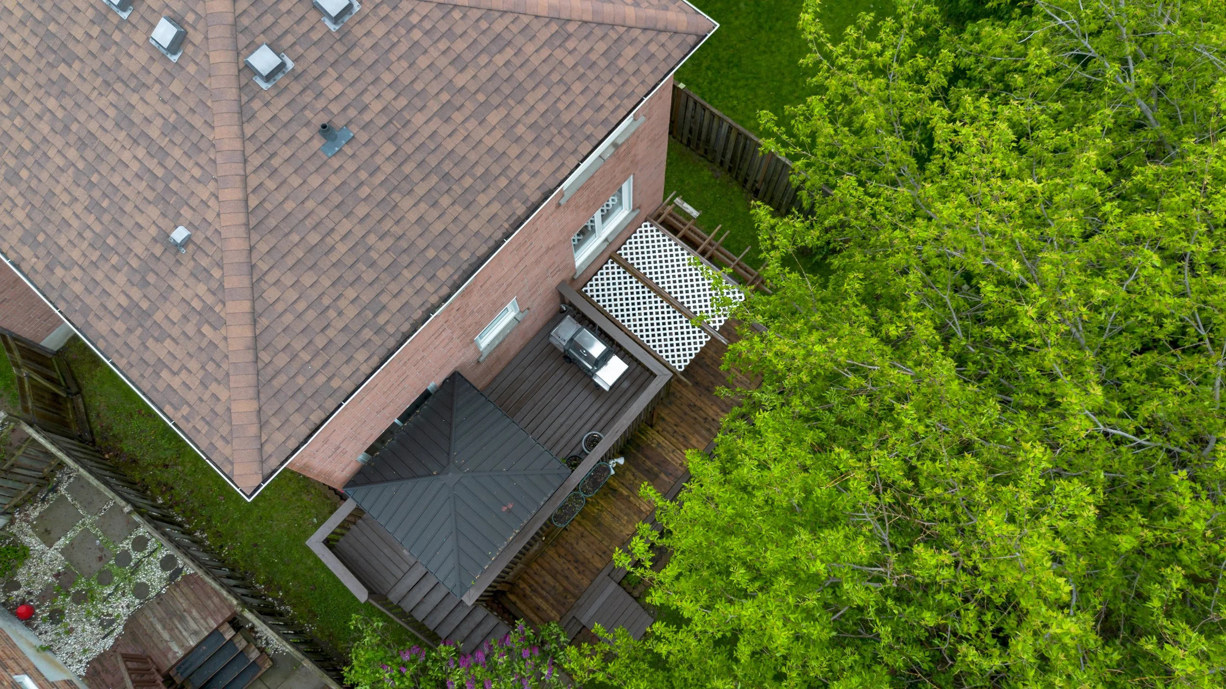 Frameless - 12 Patterson Cres - 067.jpg