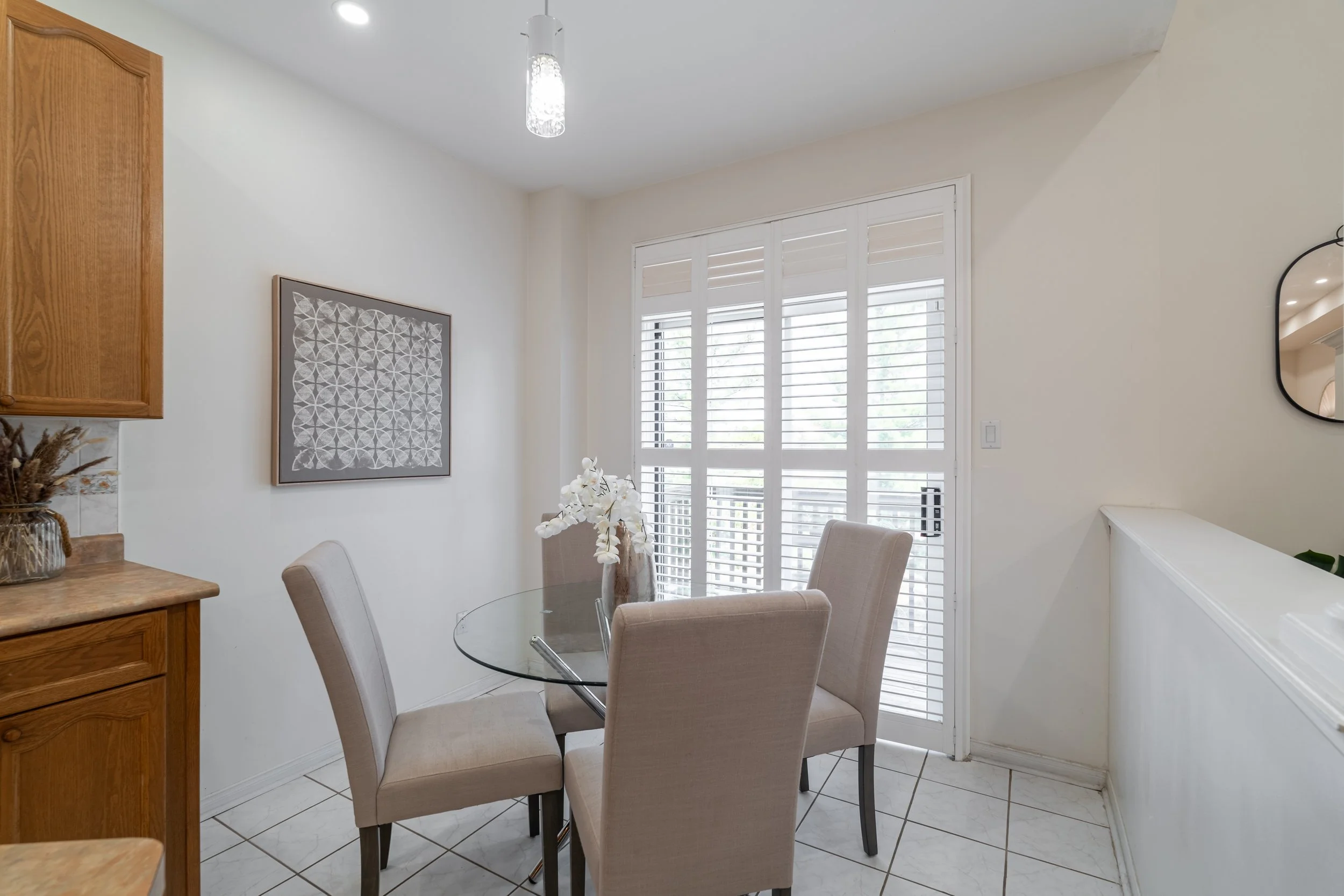 Frameless - 211 Kayla Cres - 019.jpg