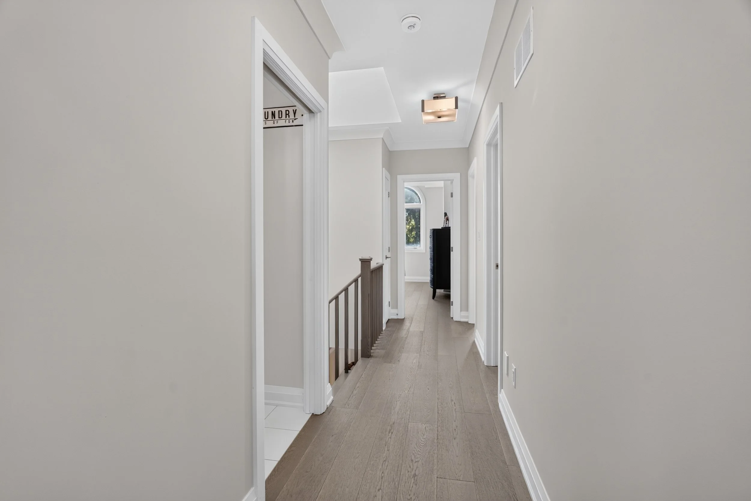 Frameless - 40 Lowther Ave - 051.jpg