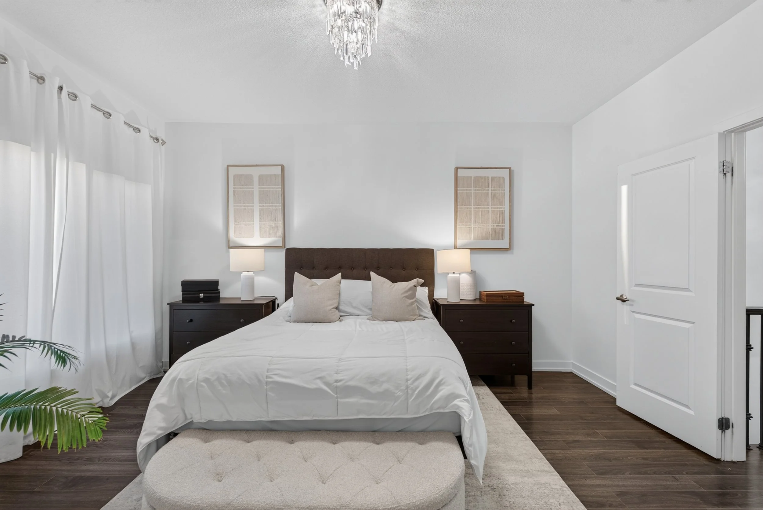 Frameless - 62 Pageant Ave - 033.jpg
