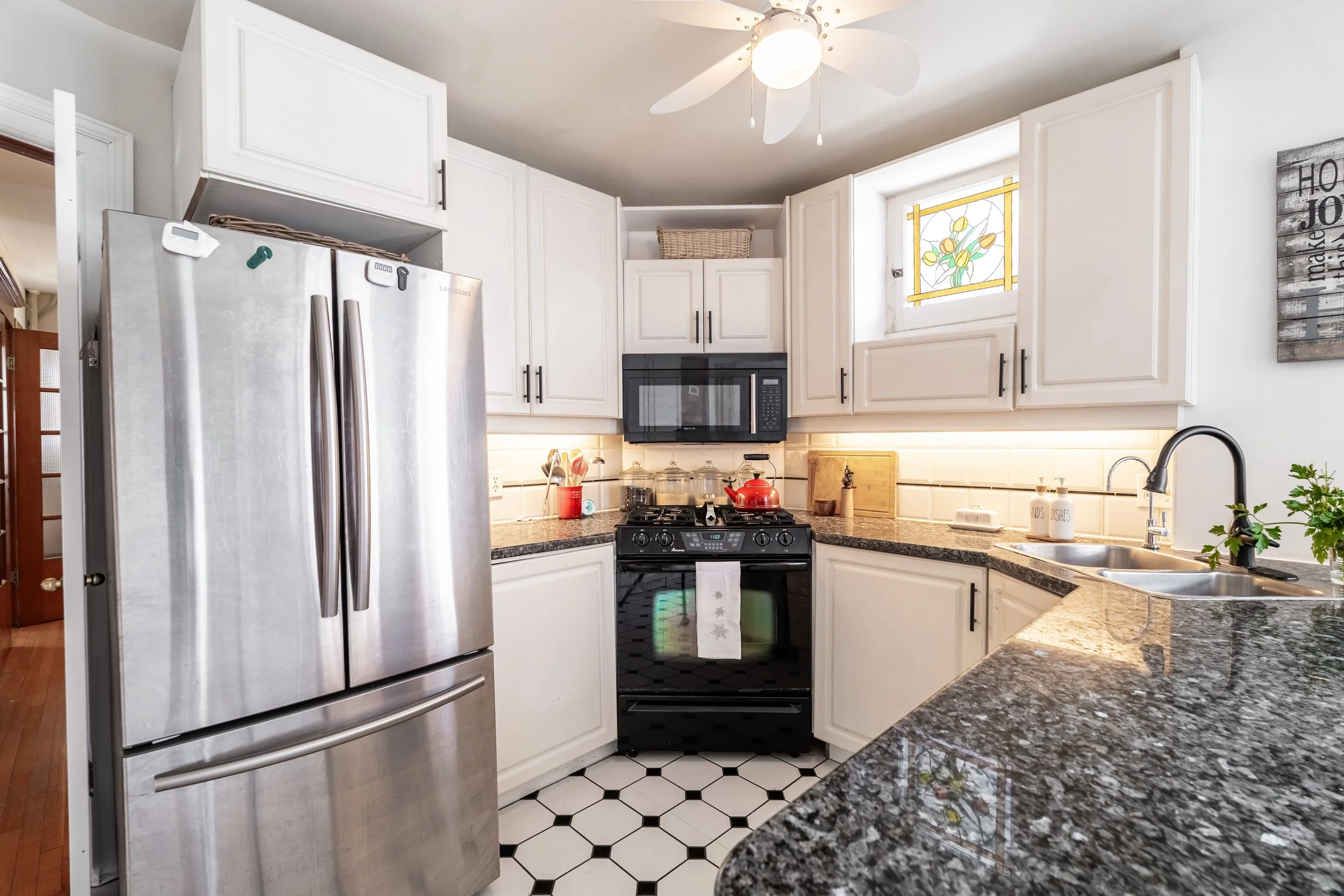 Framless - 6038 Main St - 024.jpg