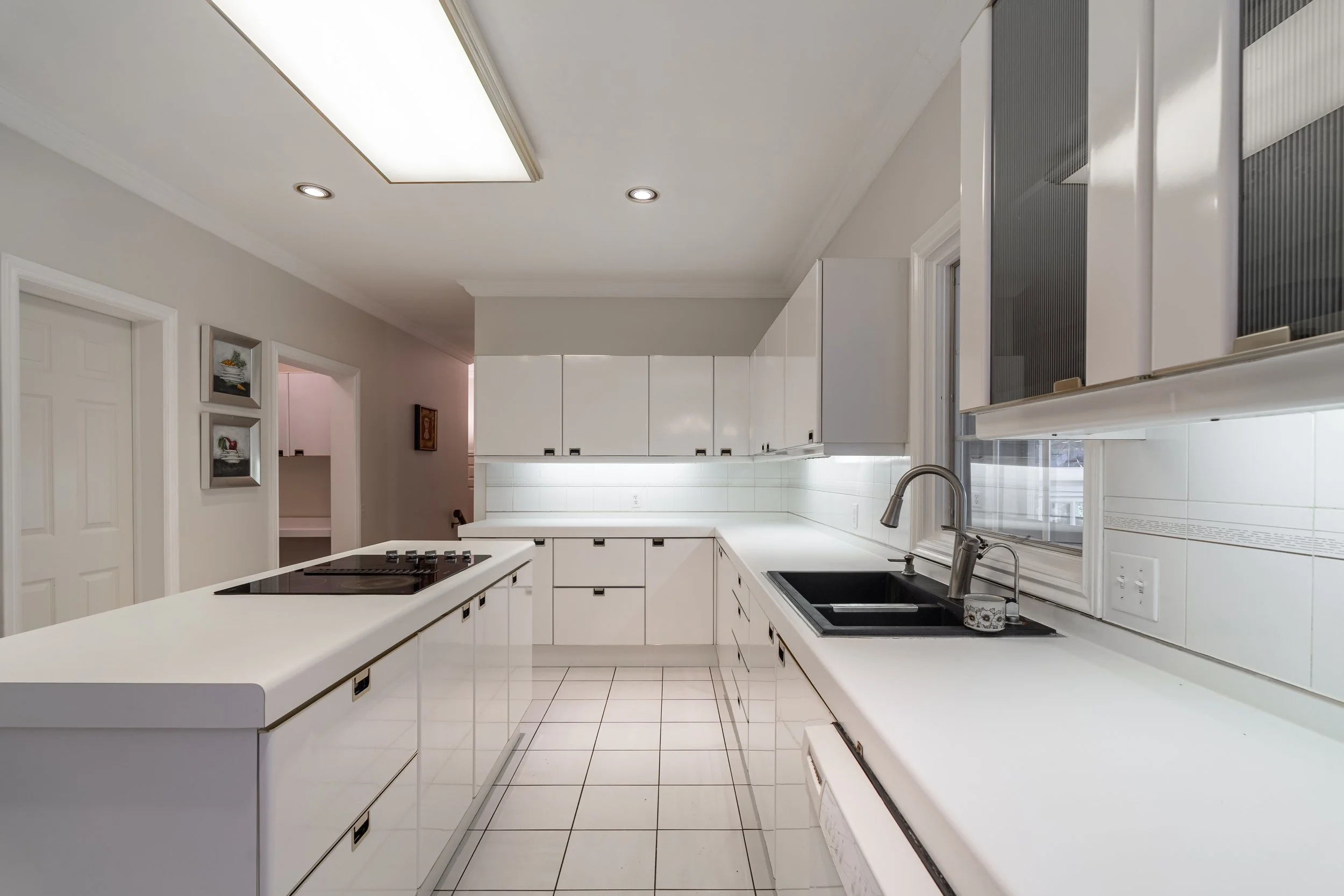 Frameless - 15 Daffodil Ave - 2 -024.jpg