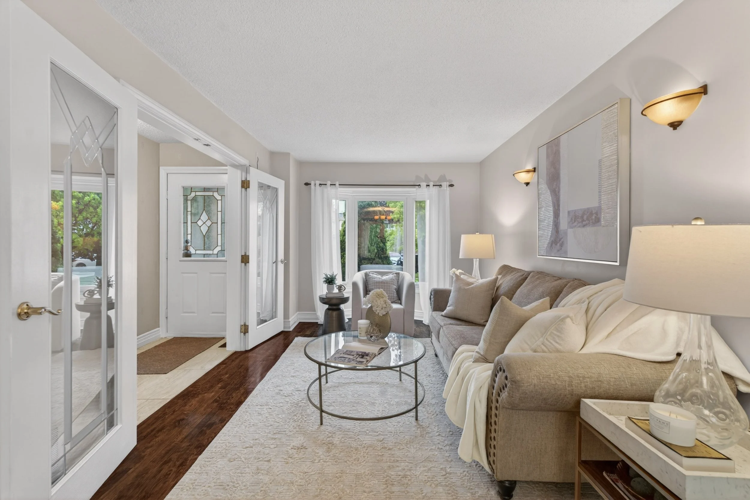Frameless - 12 Patterson Cres - 013.jpg