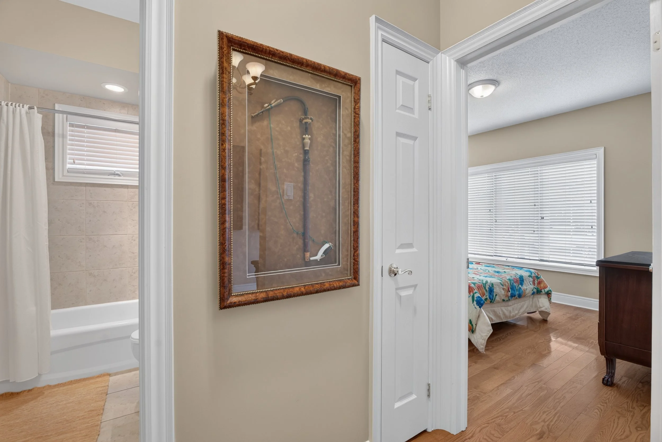Frameless - 76 McDermott Trail - 034.jpg