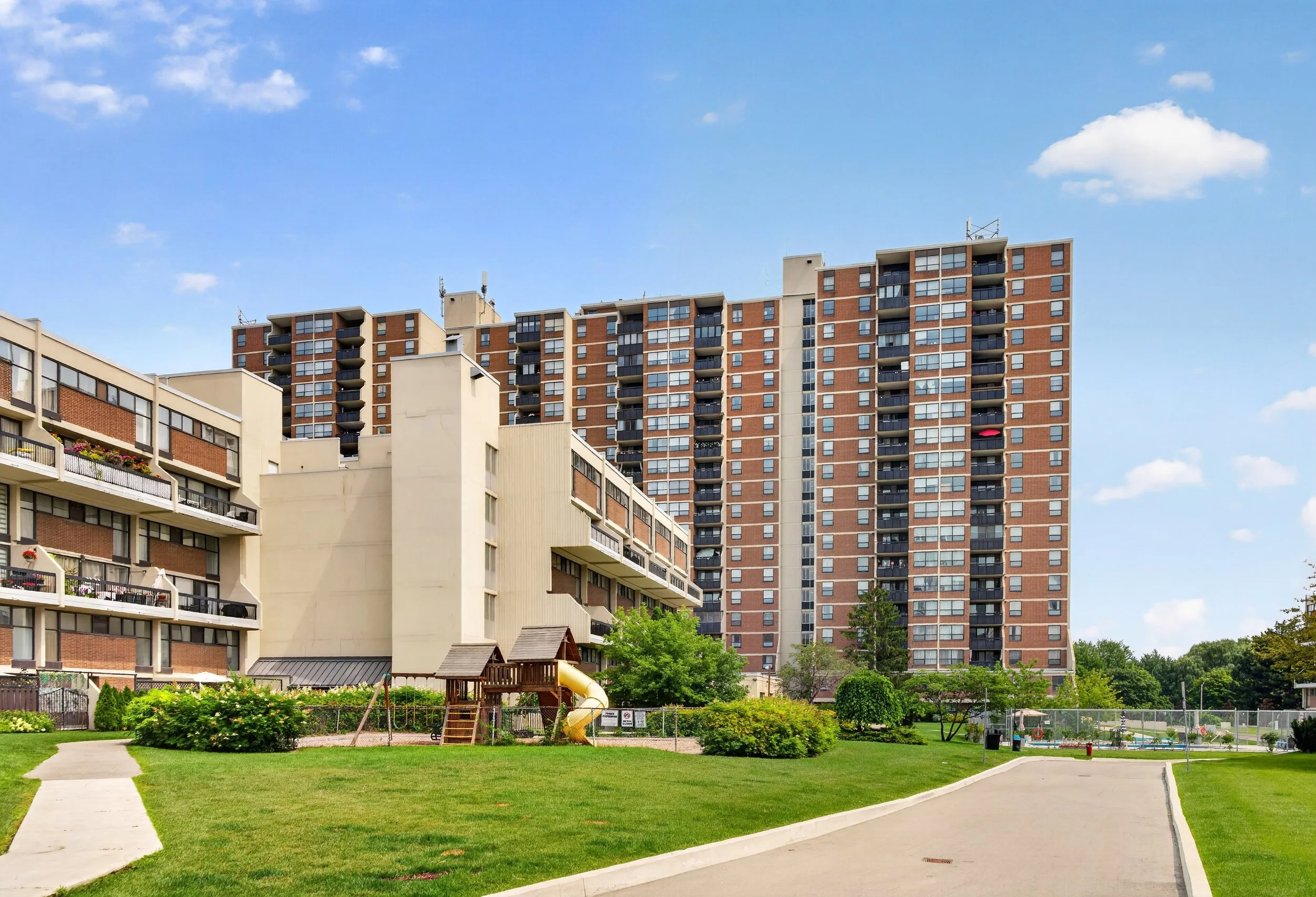 Frameless - 362 The East Mall - 059.jpg