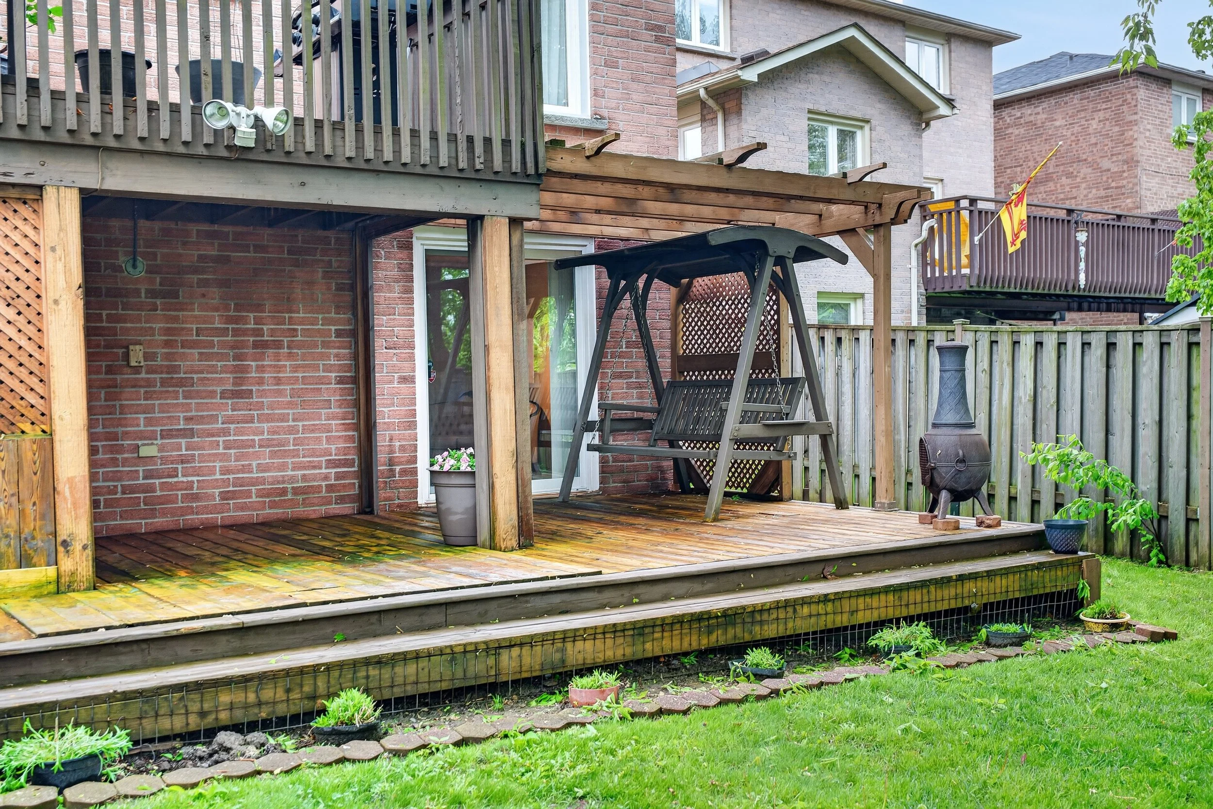 Frameless - 12 Patterson Cres - 056.jpg