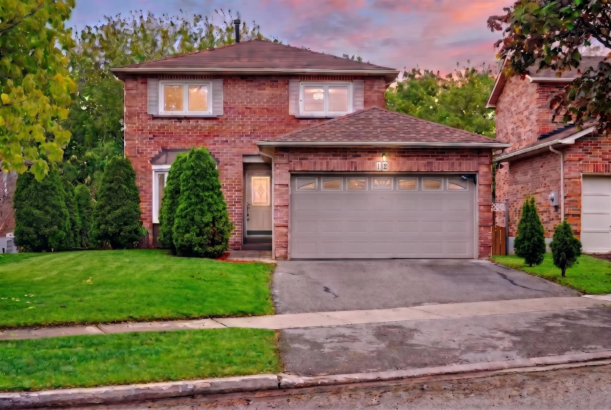Frameless - 12 Patterson Cres - 001.jpg