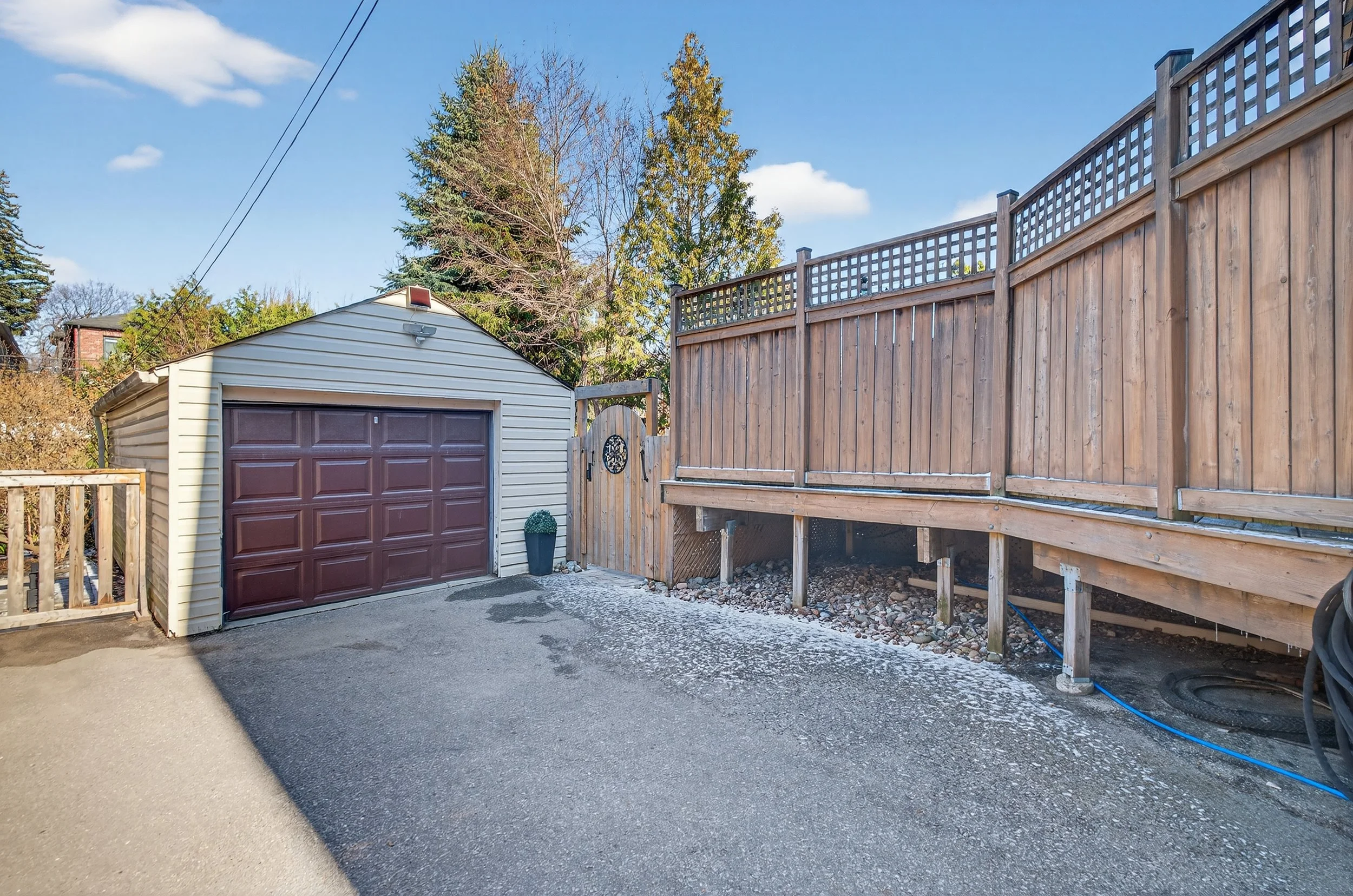 Frameless - 505 Sutherland -053.jpg