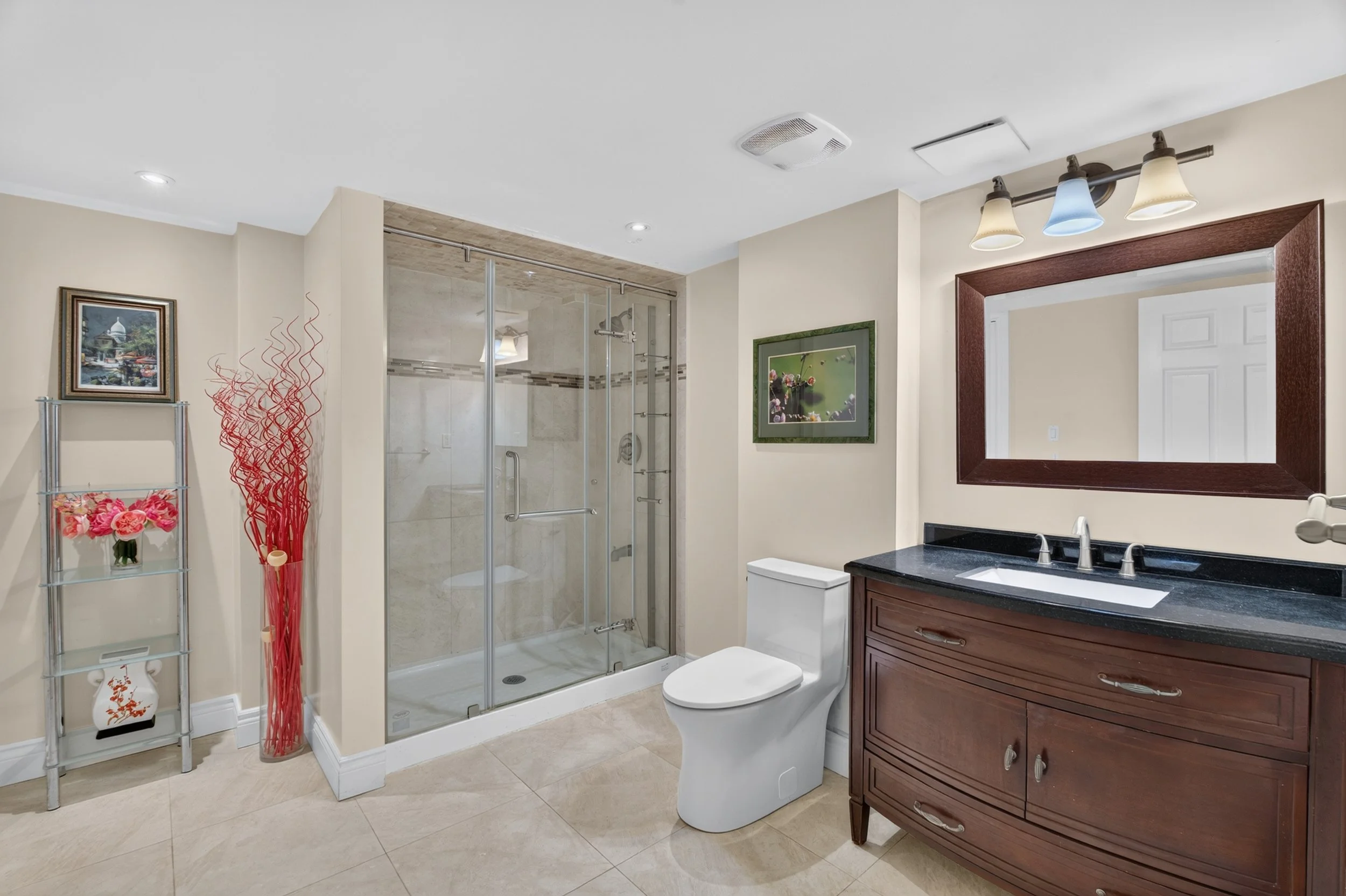 Frameless - 106 Wood Rim Dr - 053.jpg