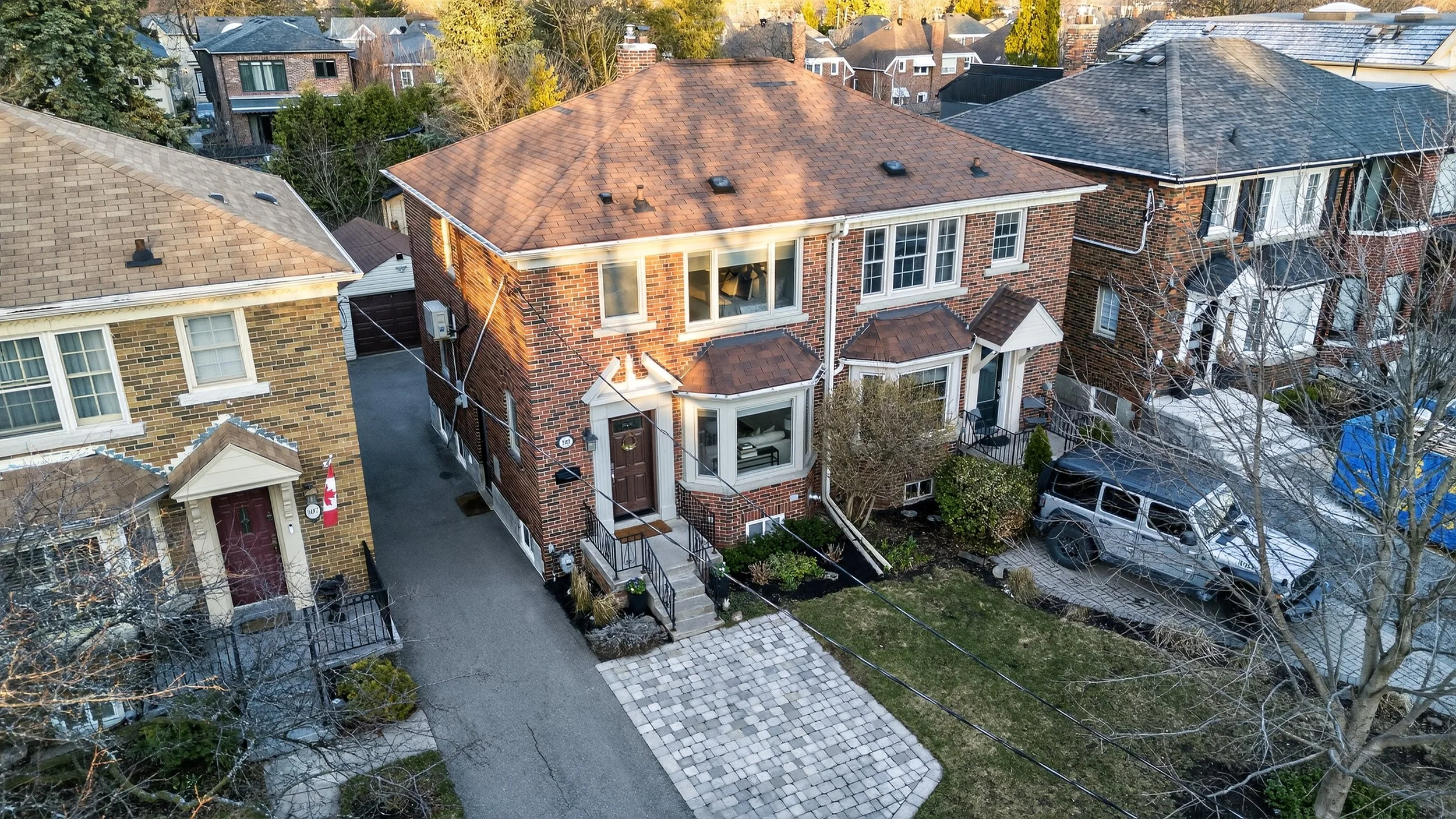 Frameless - 505 Sutherland -055.jpg