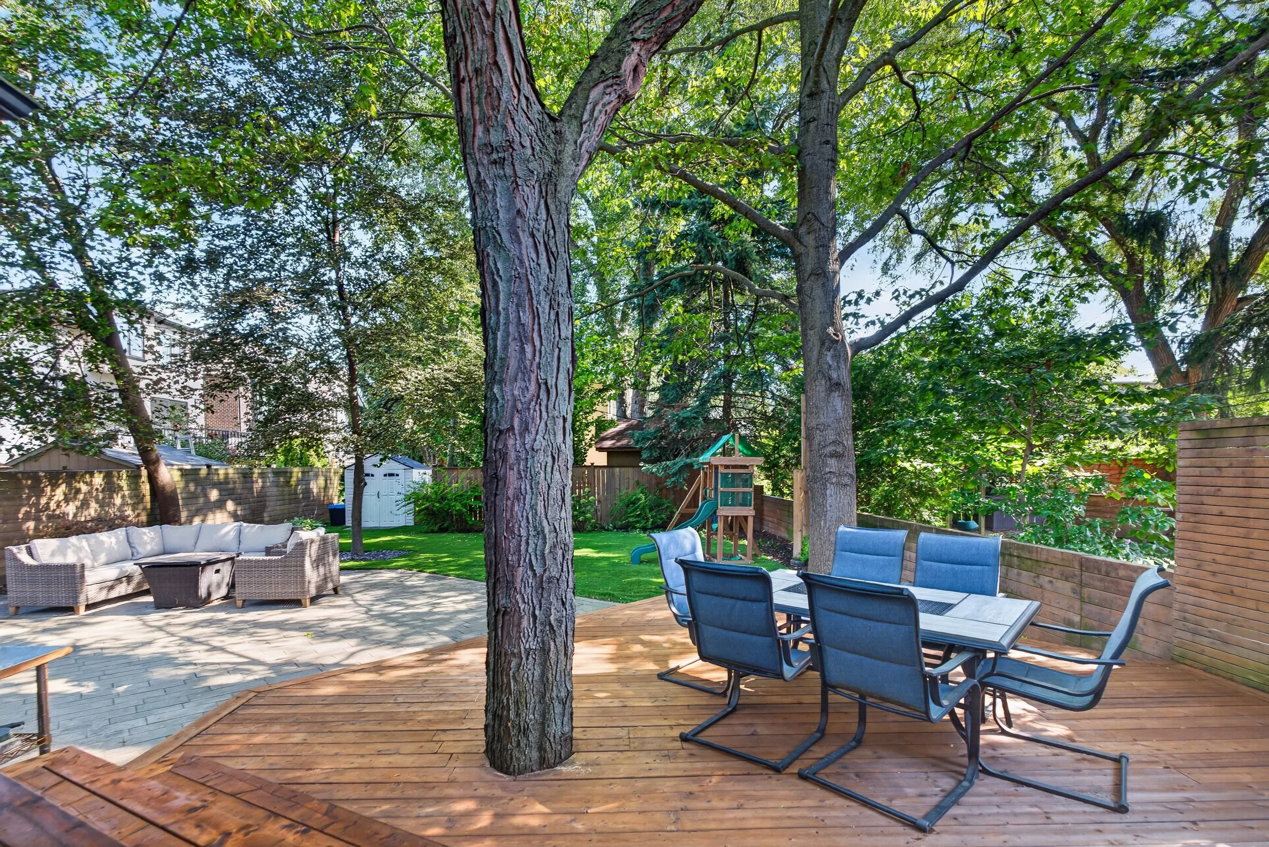 Frameless - 521 Sutherland - 059.jpg