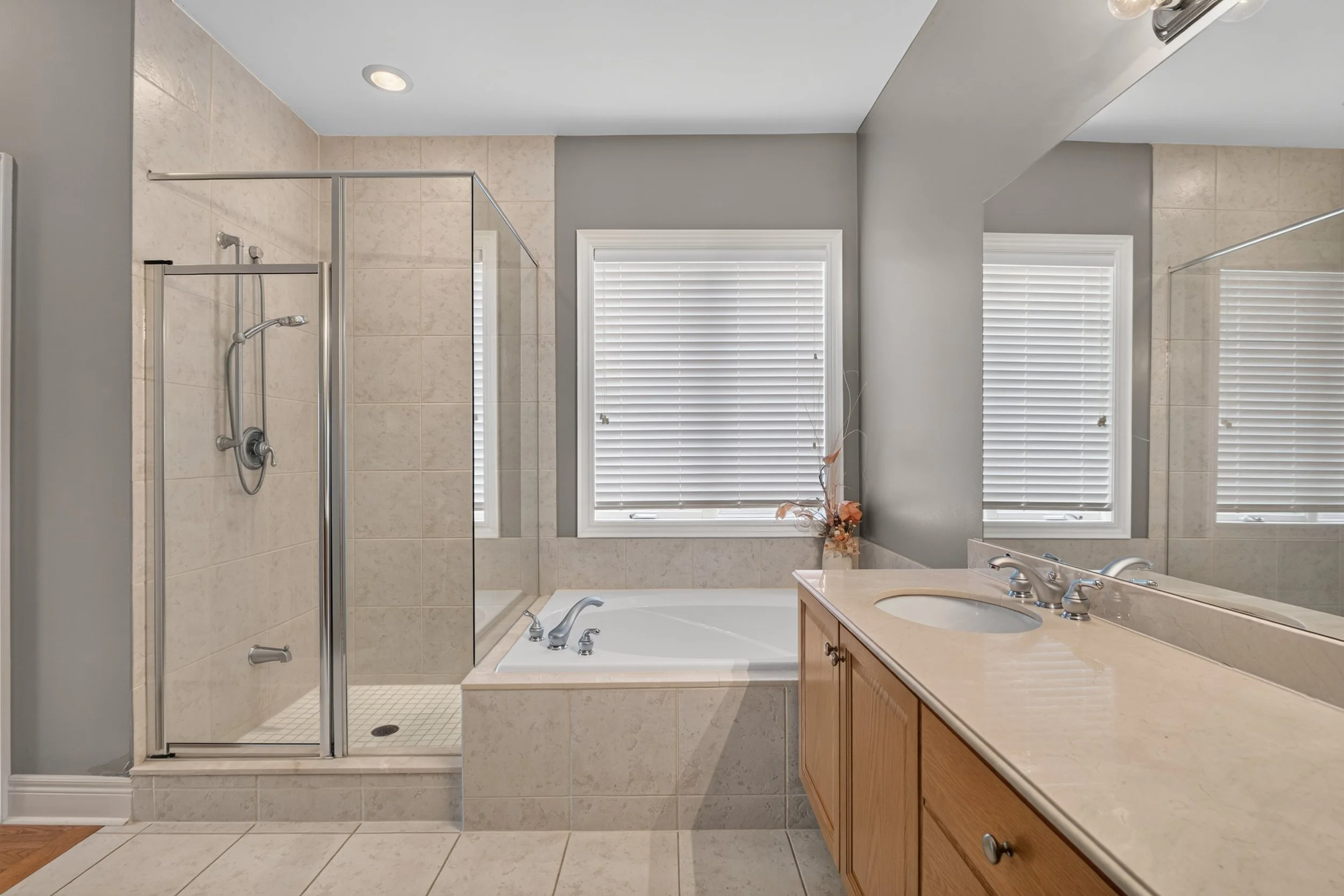 Frameless - 76 McDermott Trail - 031.jpg