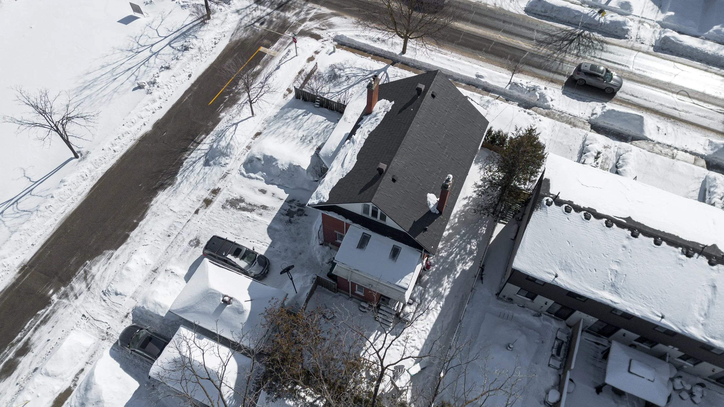 Framless - 6038 Main St - 063.jpg