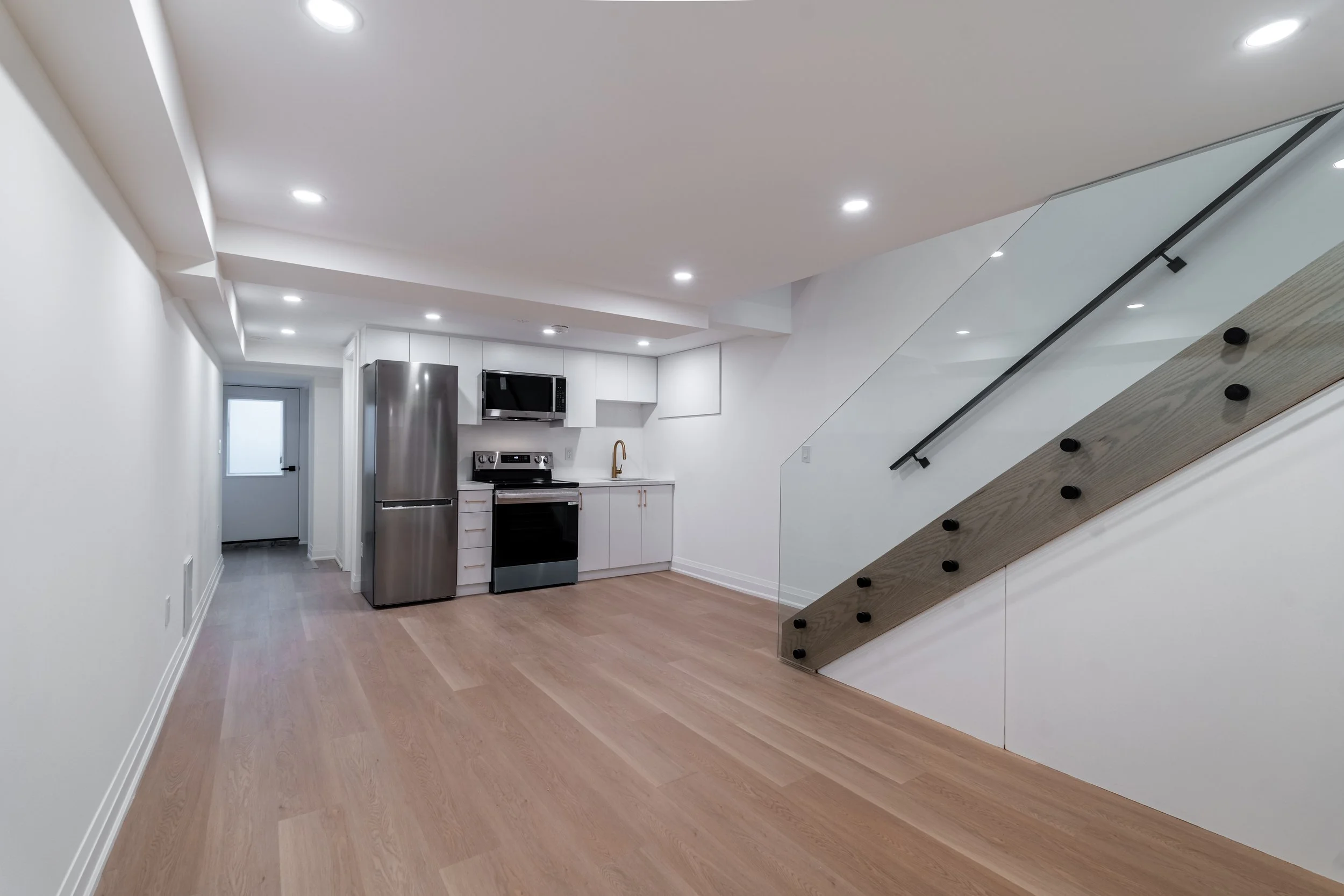 Frameless - 283 Euclid Ave - 038.jpg