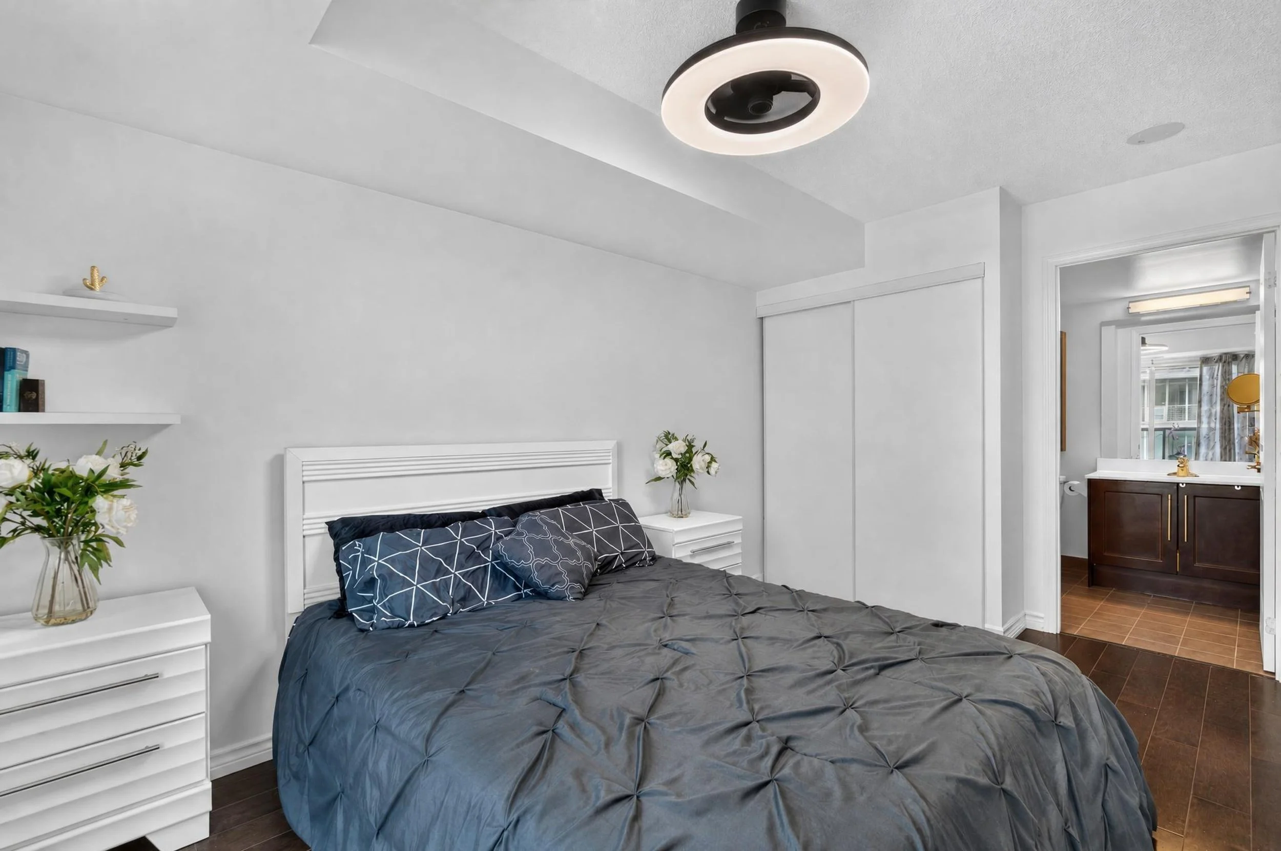Frameless - 1203 18 Harding Blvd - 026.jpg