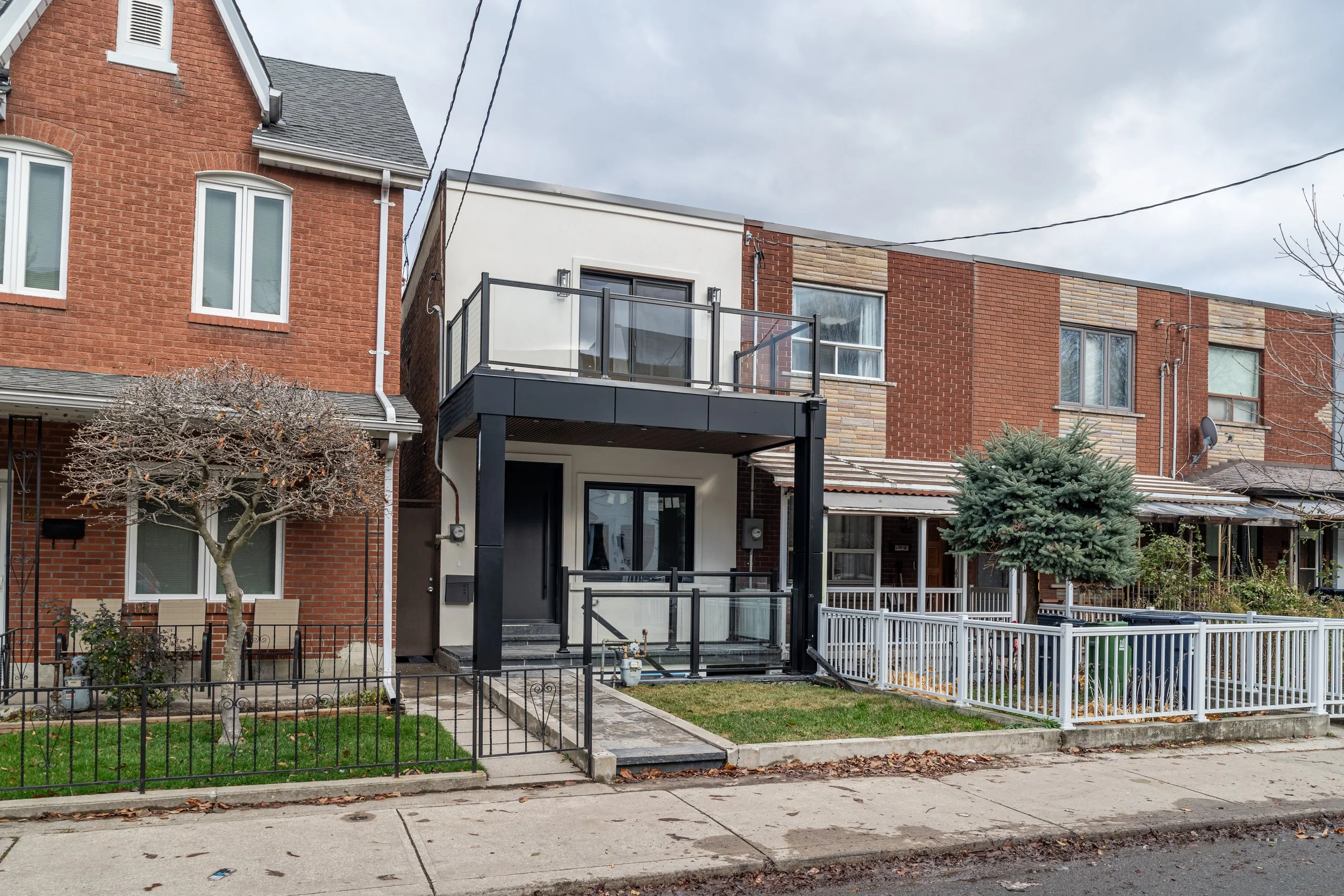 Frameless - 283 Euclid Ave - 003.jpg