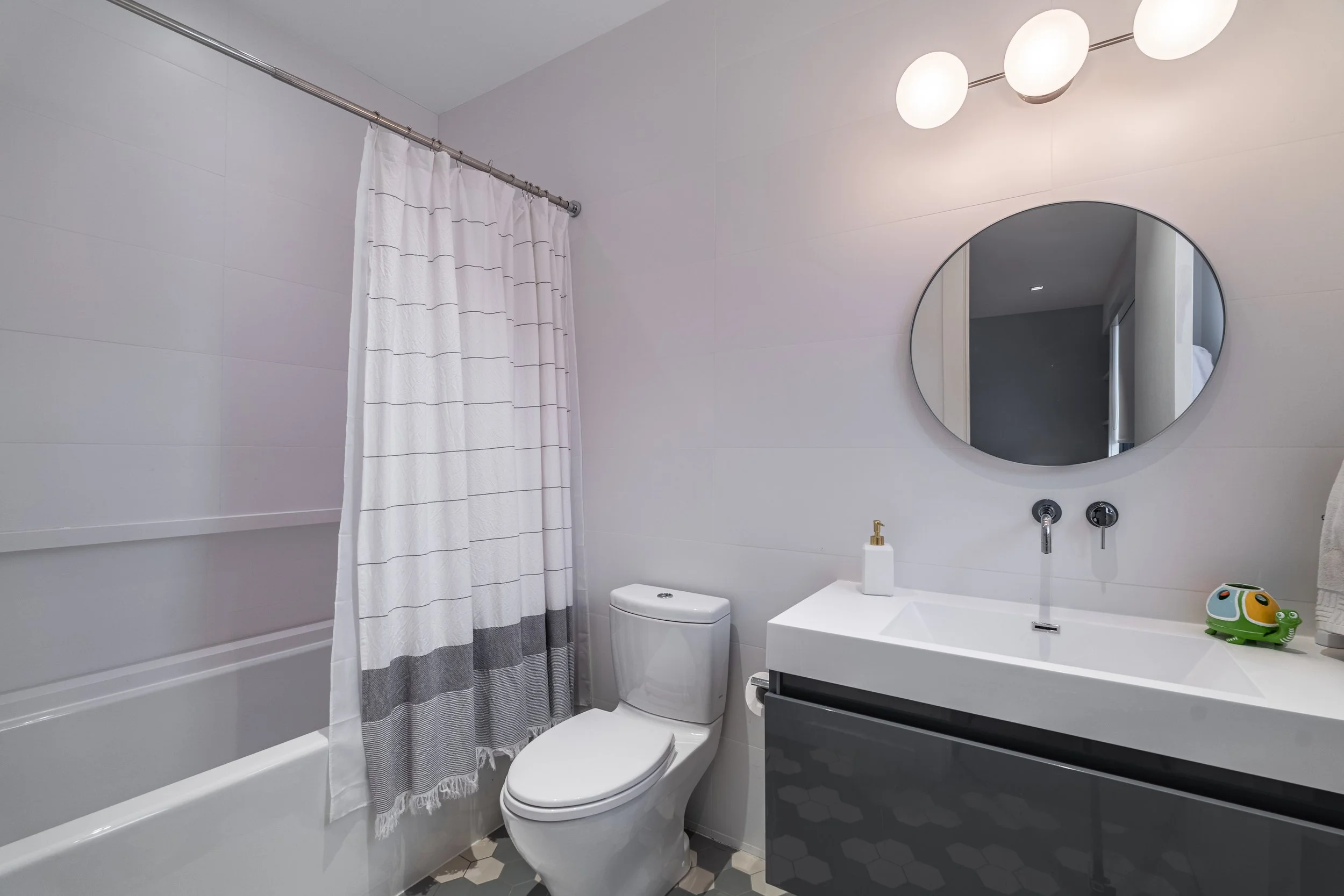 134 Rykert Cres - 060.jpg