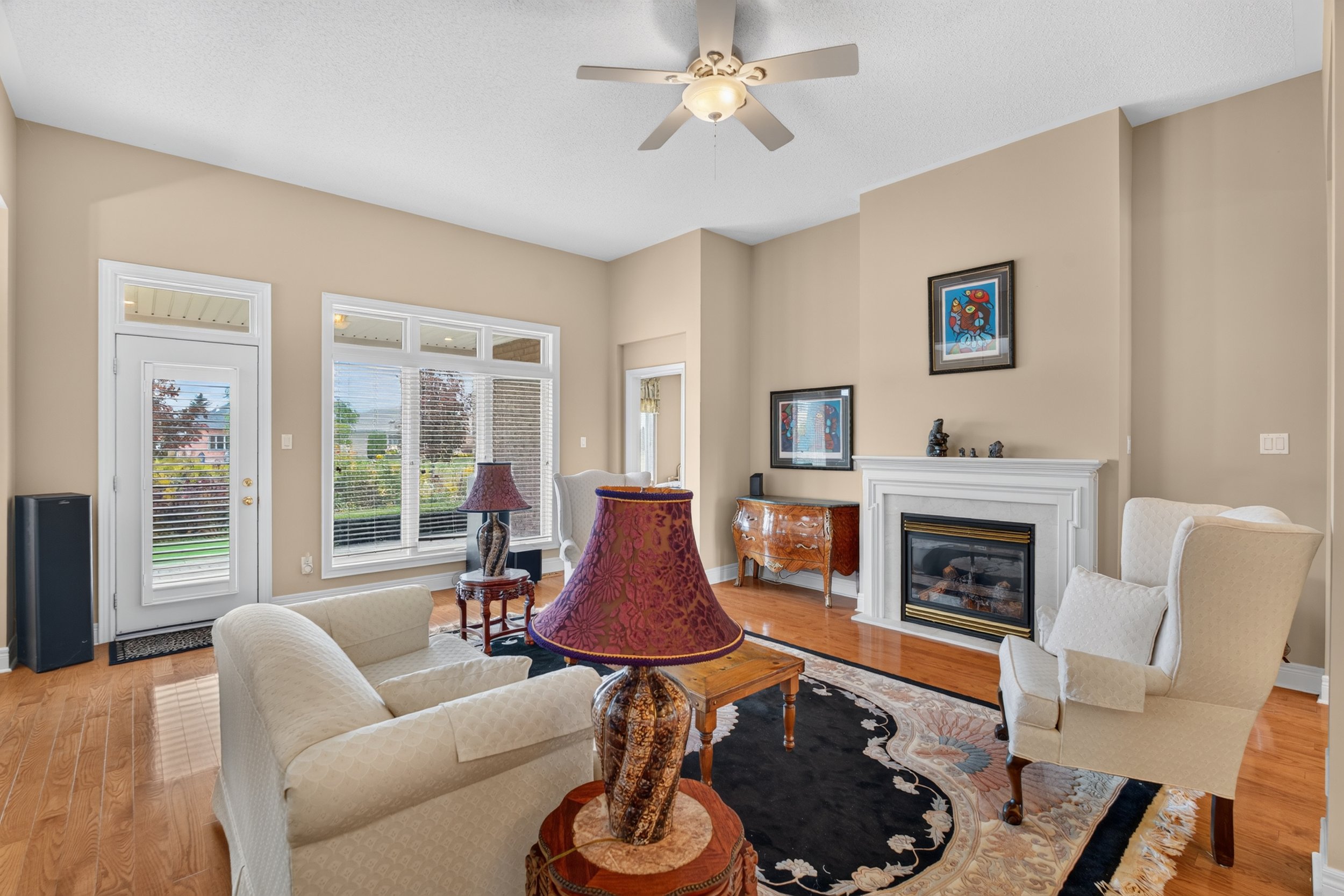 Frameless - 76 McDermott Trail - 014.jpg