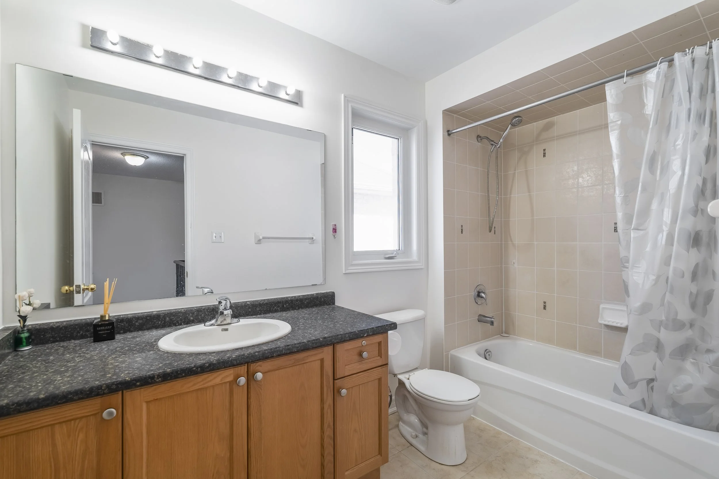 Frameless - 9 Constance St - 039.jpg