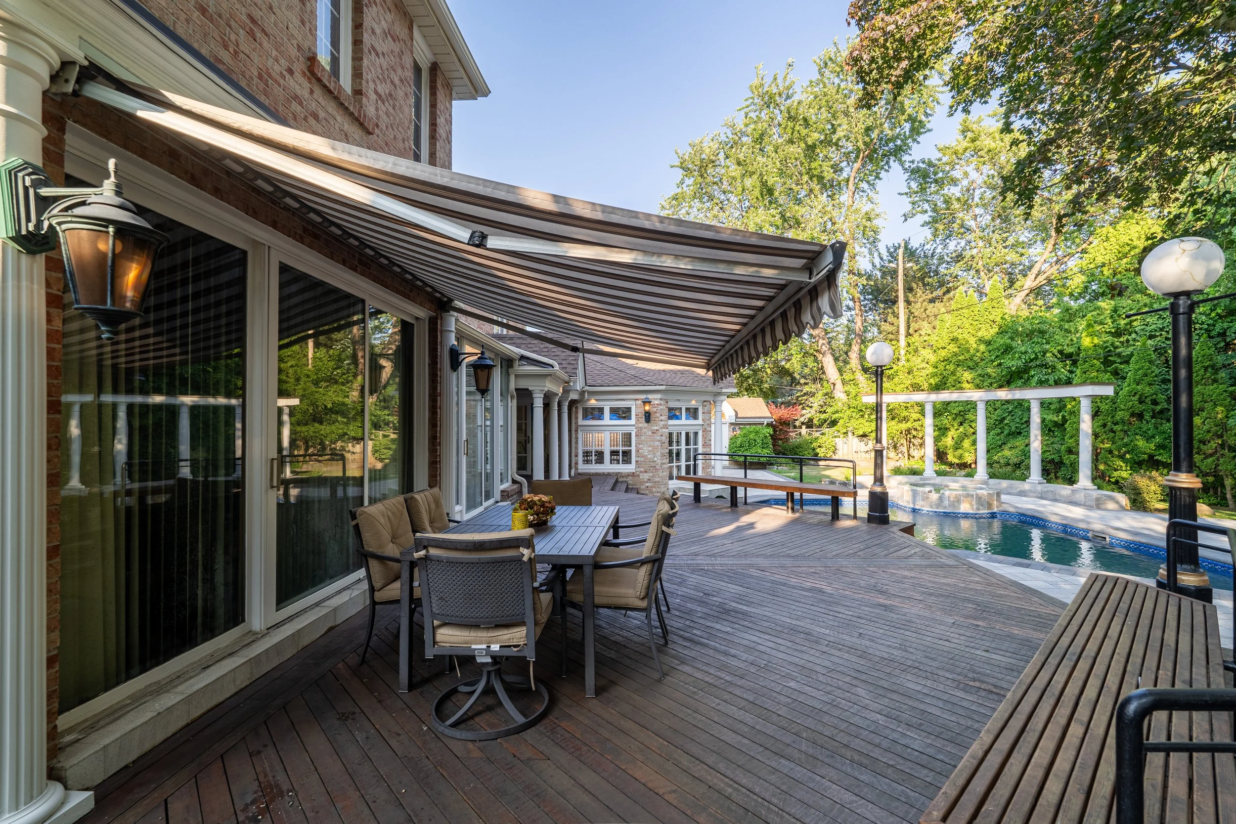 Frameless - 15 Daffodil Ave - 2 -104.jpg