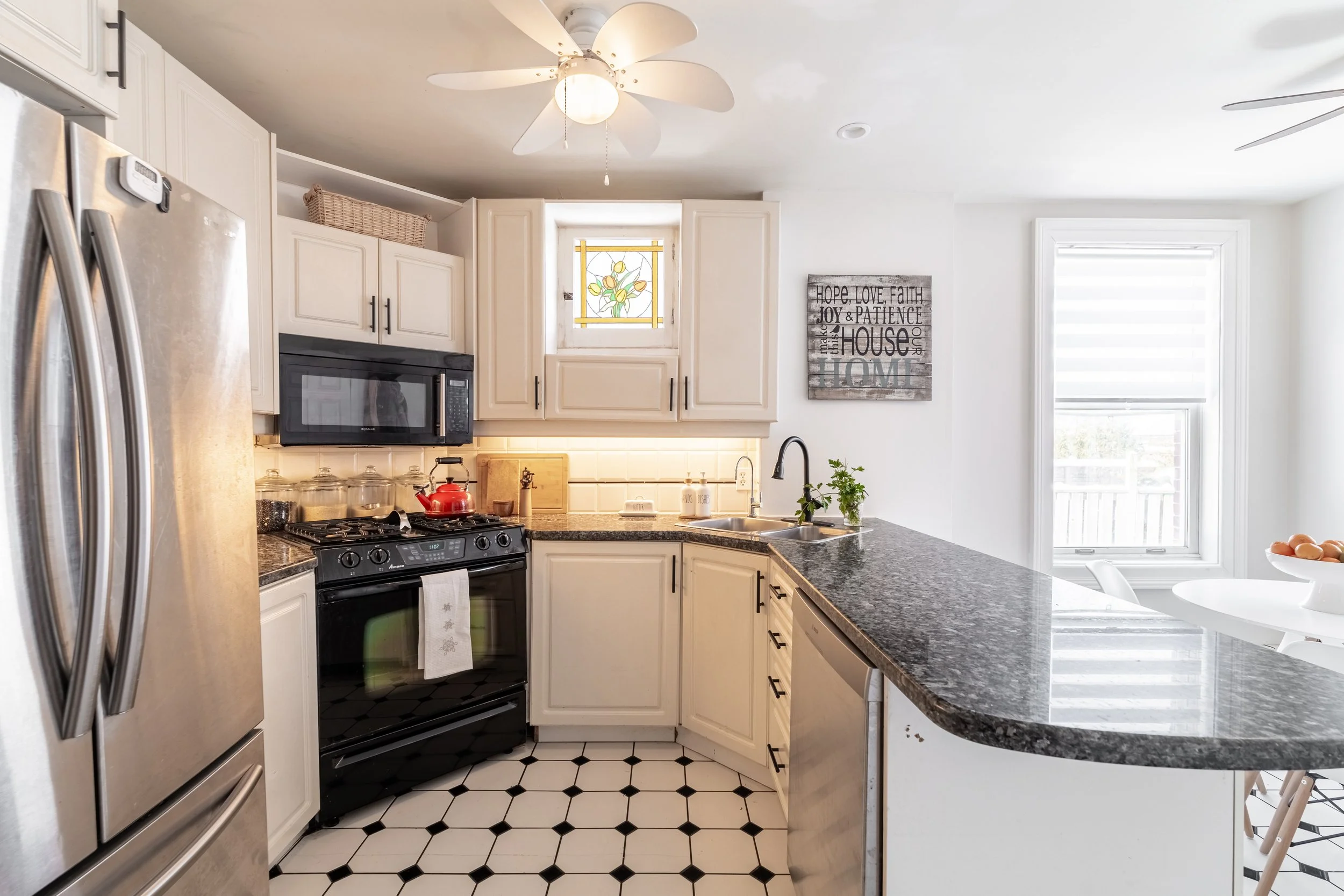 Framless - 6038 Main St - 023.jpg