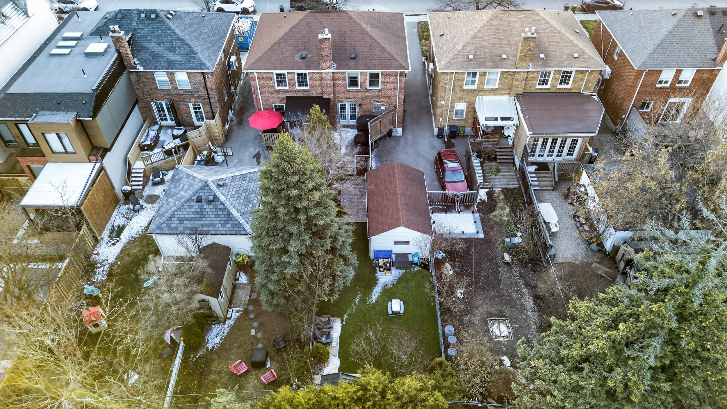 Frameless - 505 Sutherland -063.jpg